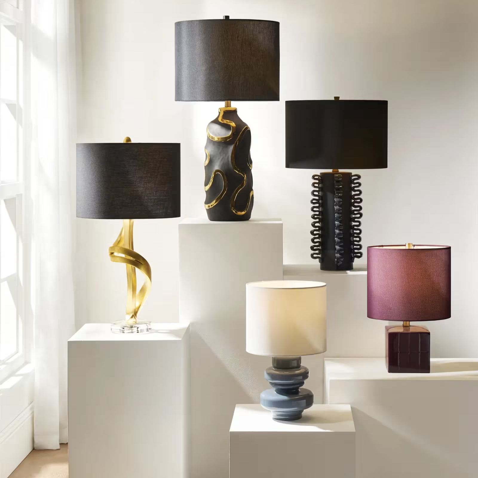 Anello Ceramic Ruffle Table Lamp 27" - Black