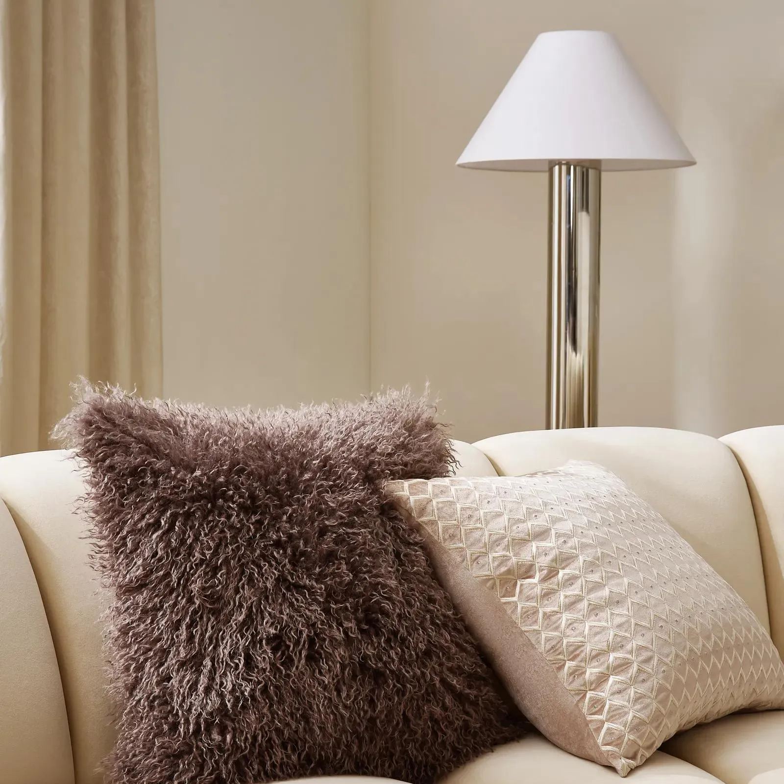 Tova Floor Lamp