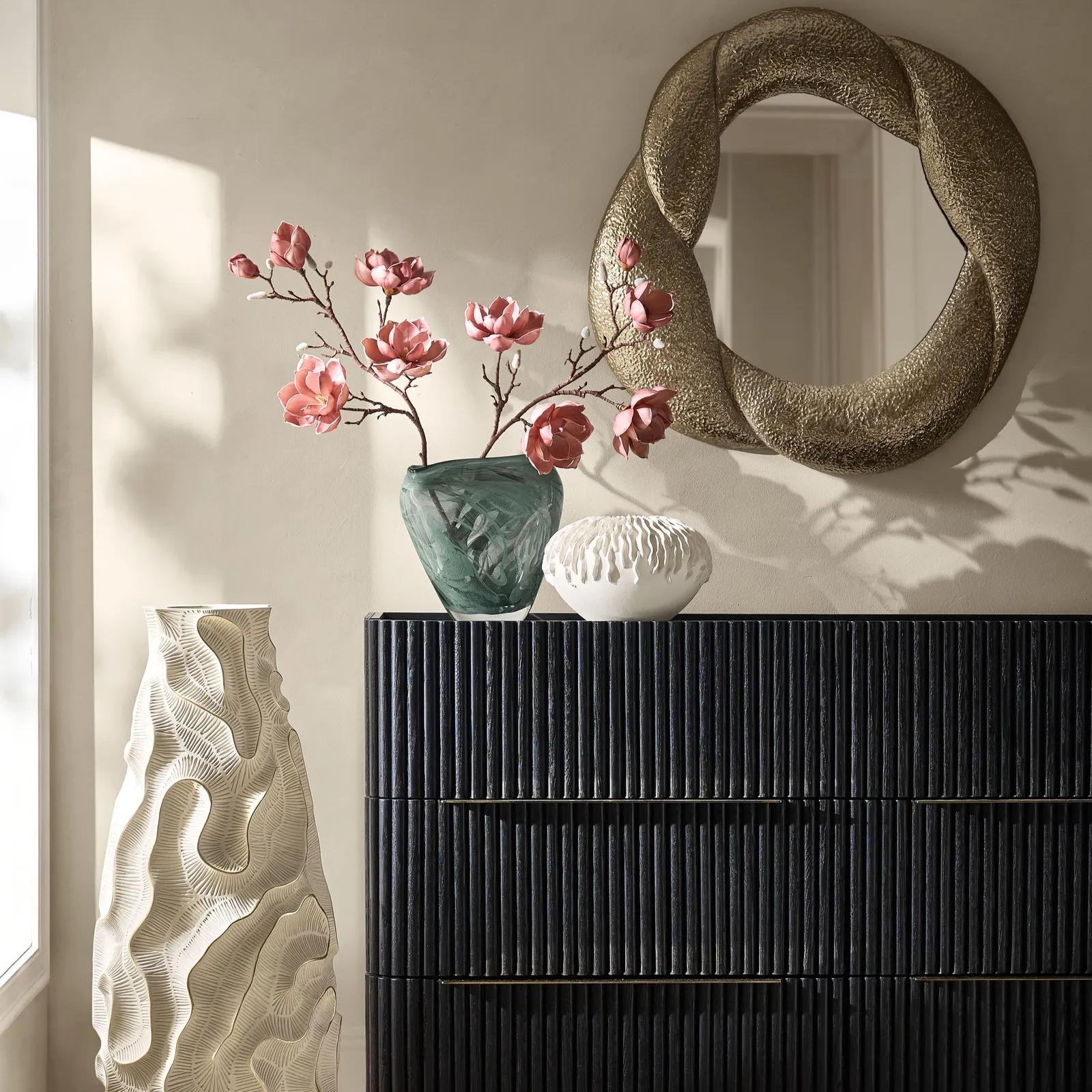 Madre Vase