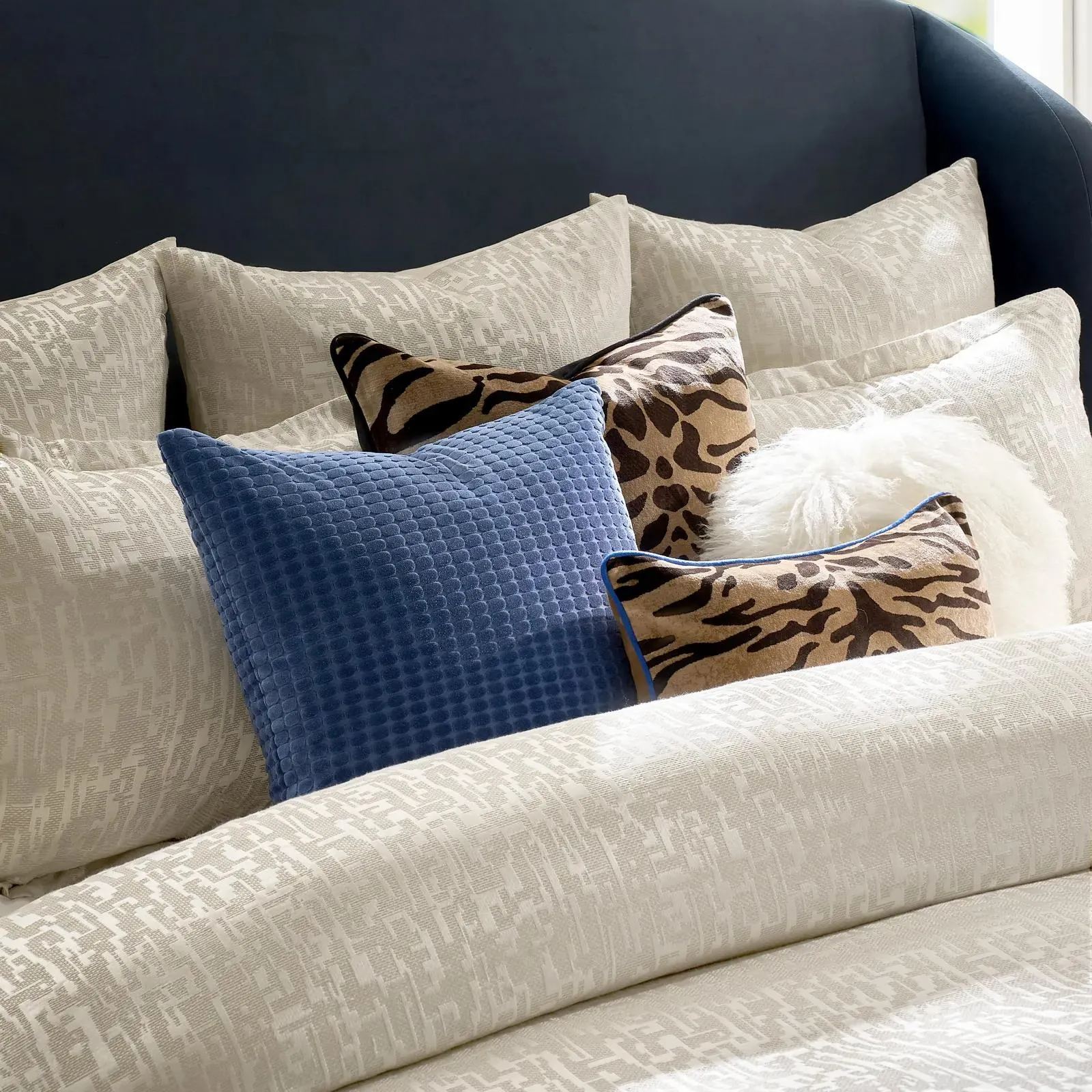 Podva Embroidered Pearl/Ivory Bedding Set
