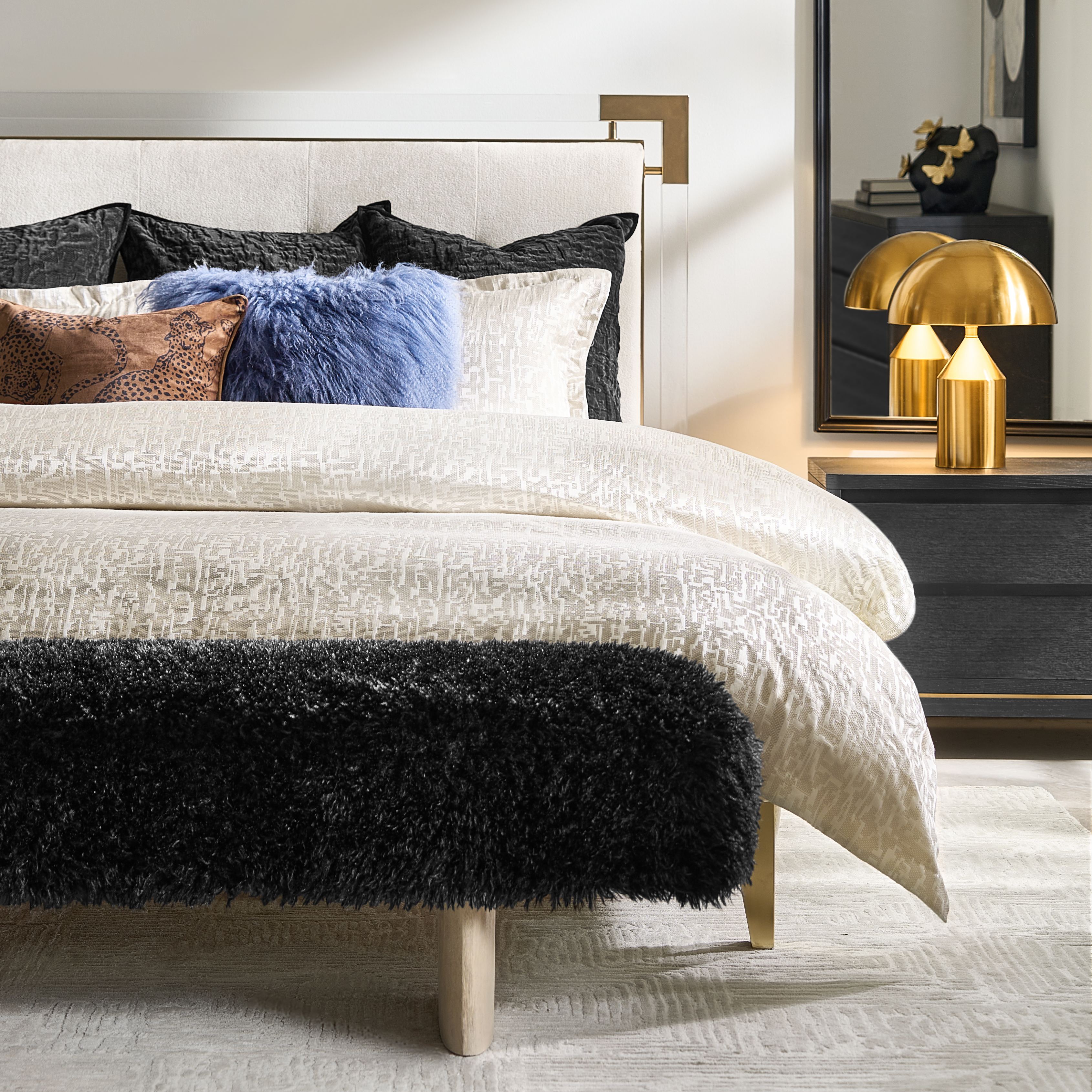 Podva Embroidered Pearl/Ivory Bedding Set