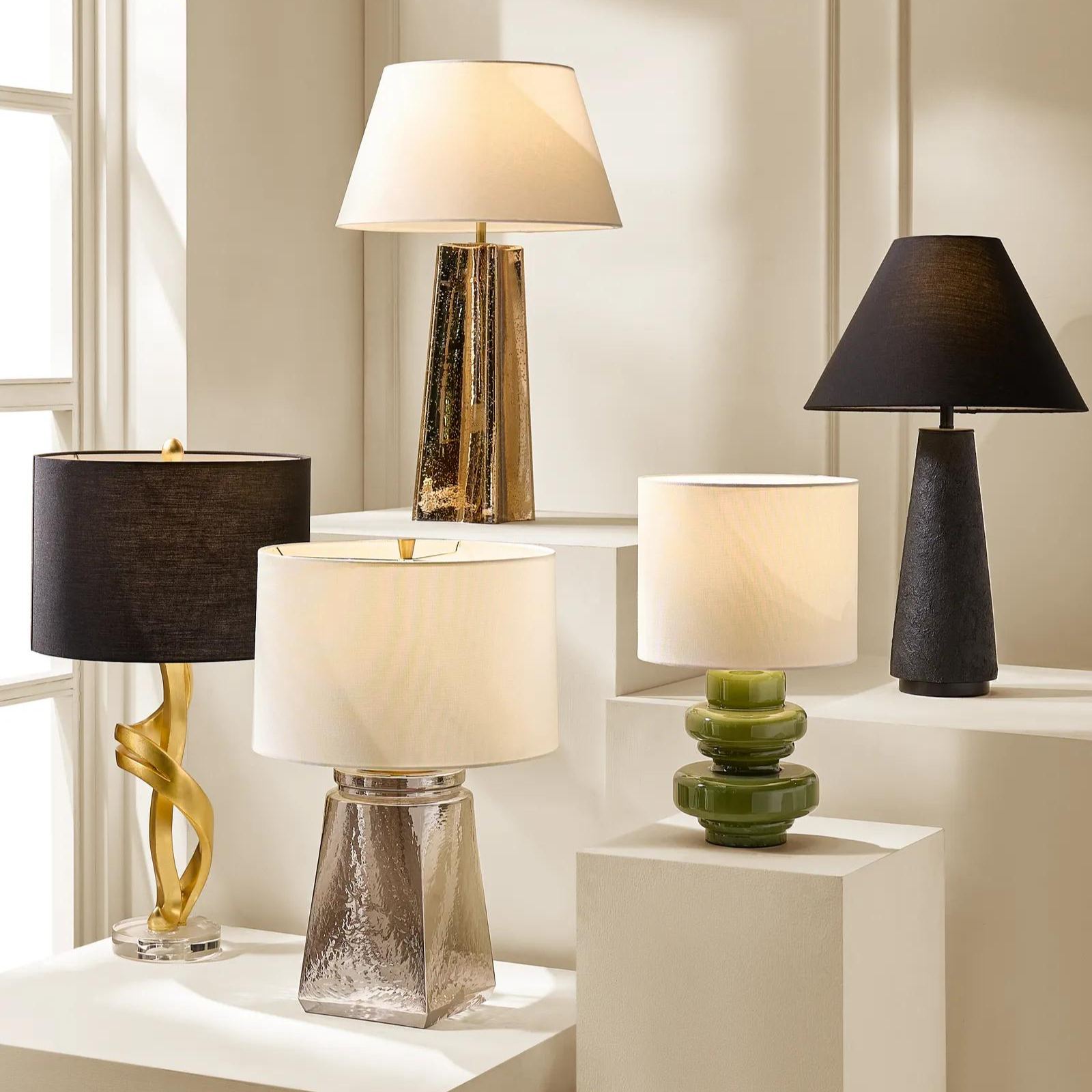Beton Table Lamp - Black