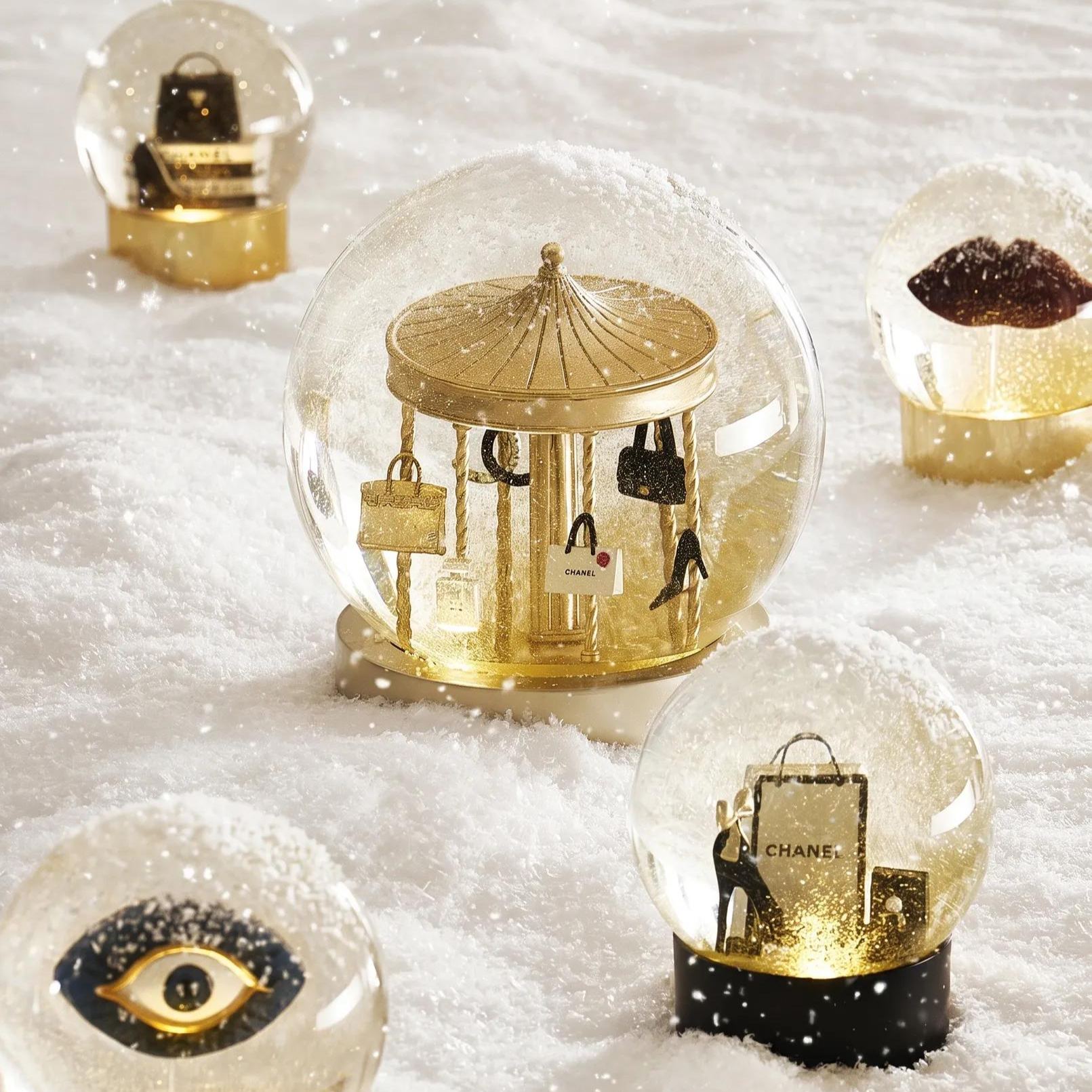Shopping Snow Globe