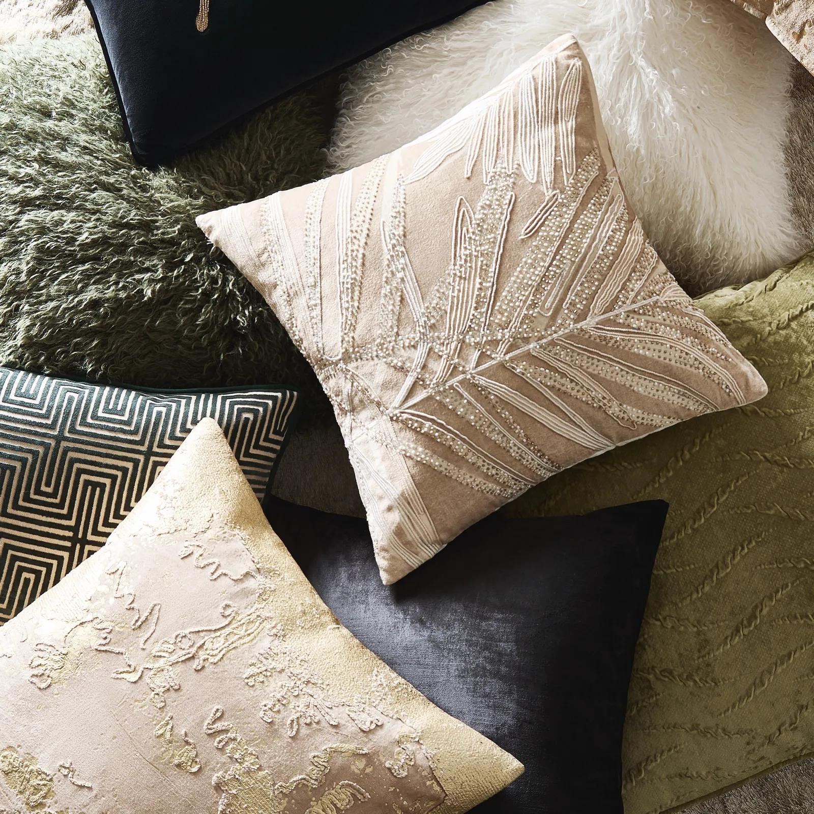 Glisten Velvet Pillow 22" - Black