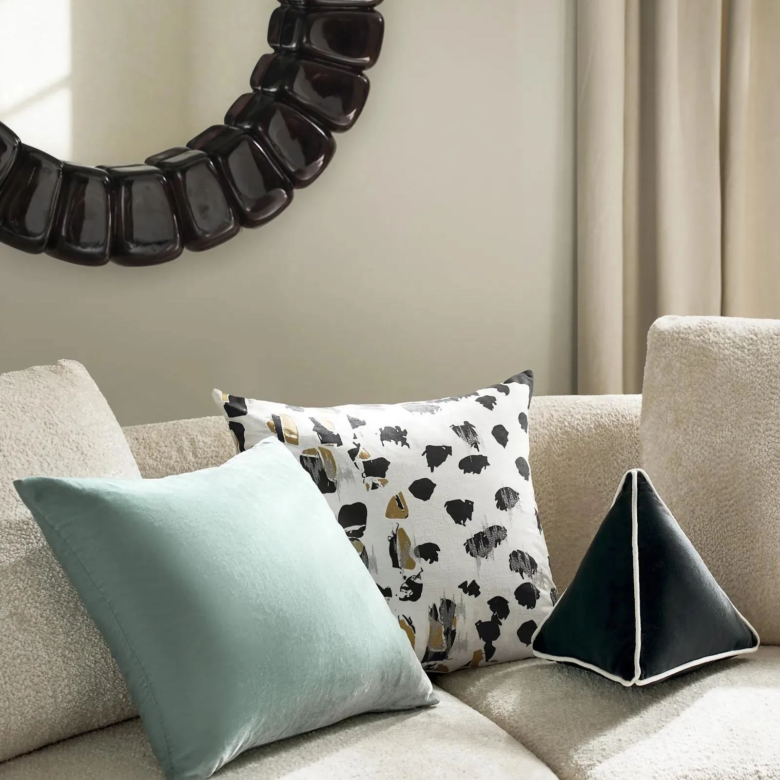 Trist Velvet Triangle Pillow 13" - Black/White