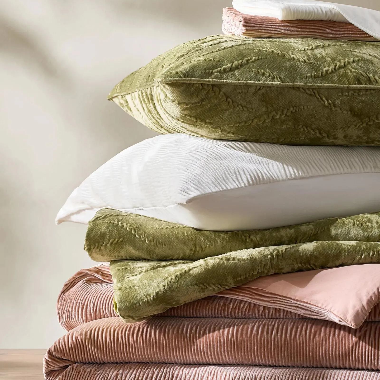 Vera Velvet Bedding Set - Cloud