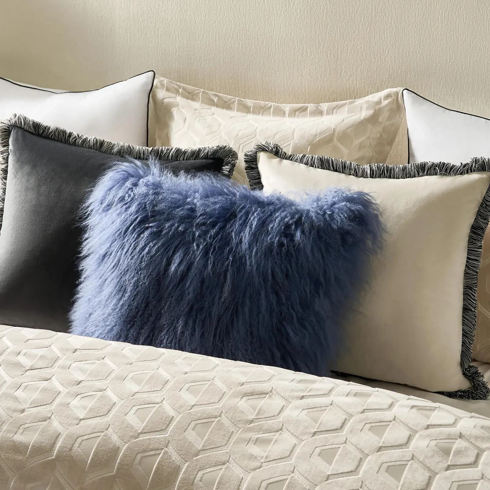 Cielo Cut Velvet Bedding Set - Alabaster