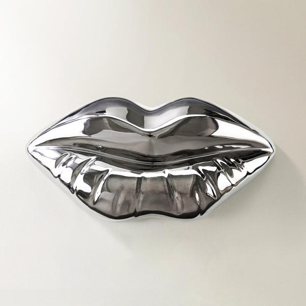 Chrome Lips Object