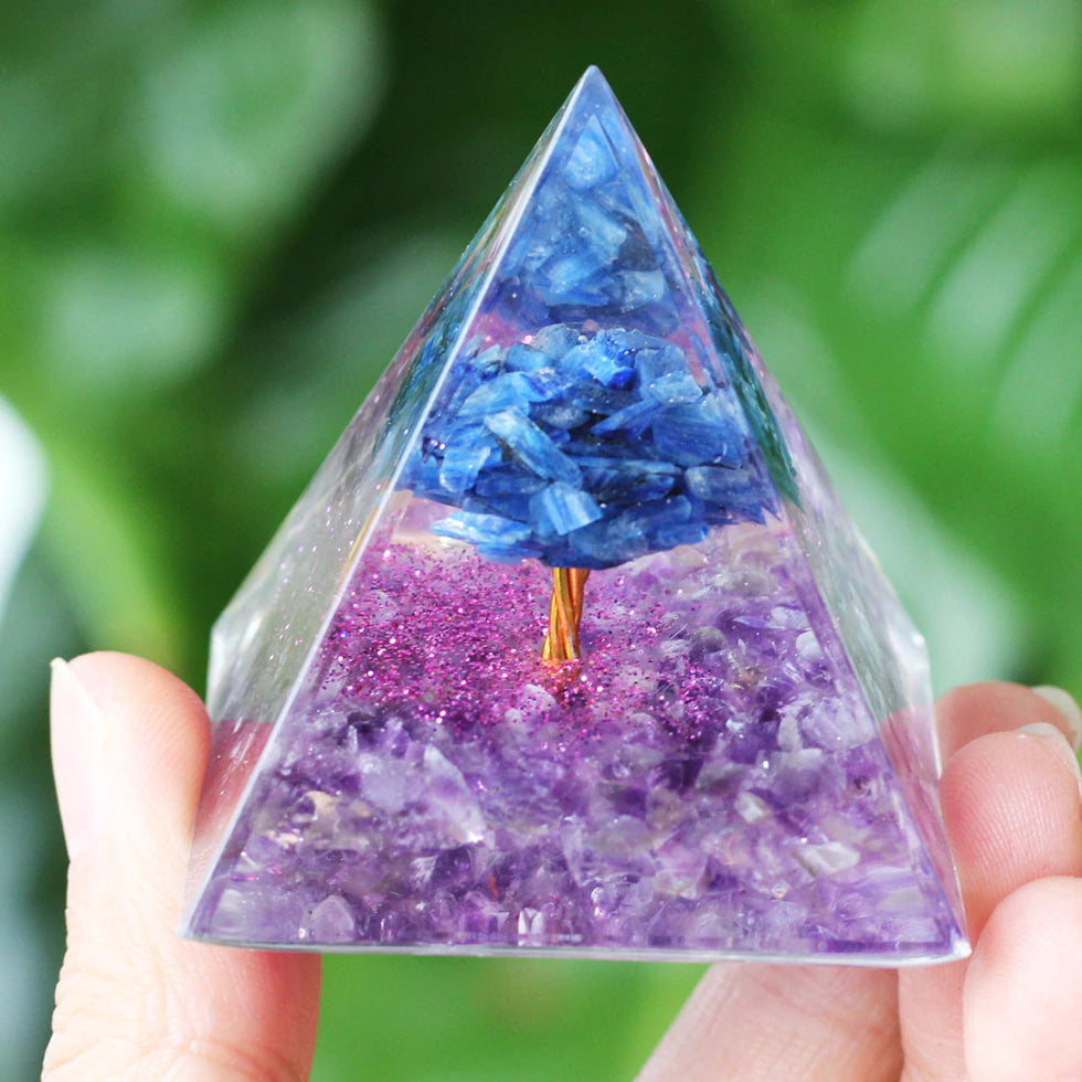 PyraPrism with Base Light