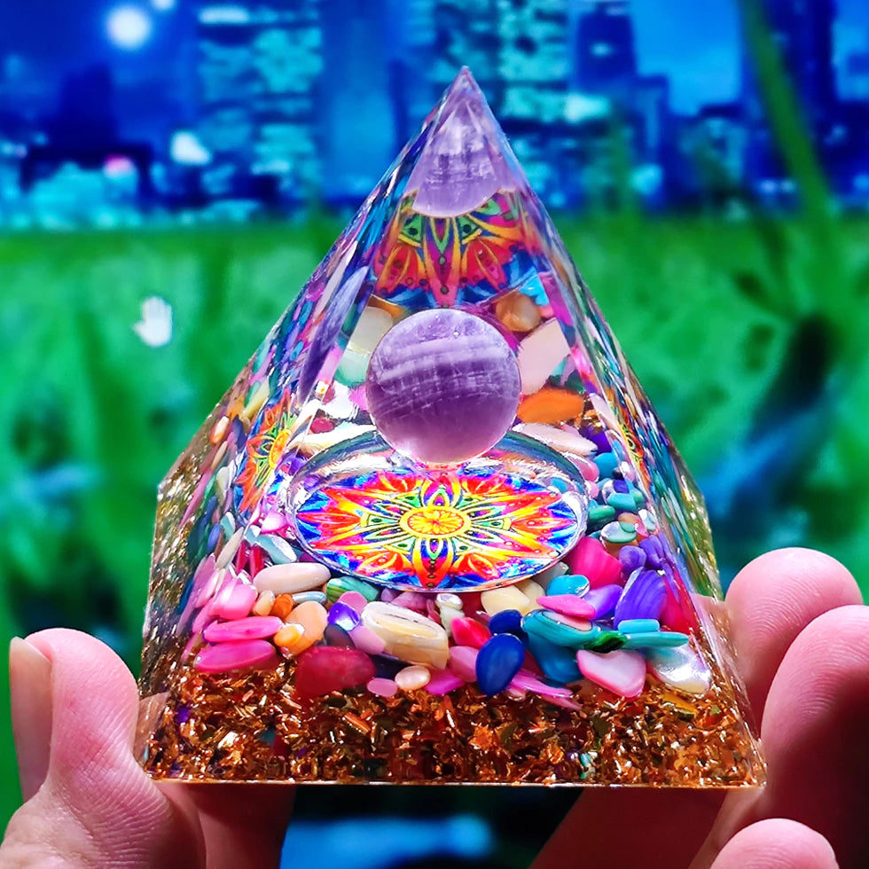 PyraPrism with Base Light