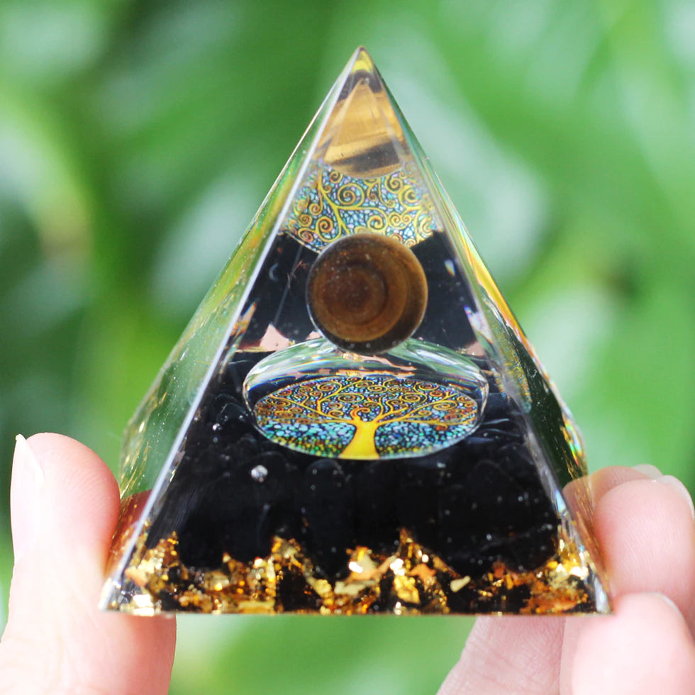 PyraPrism with Base Light
