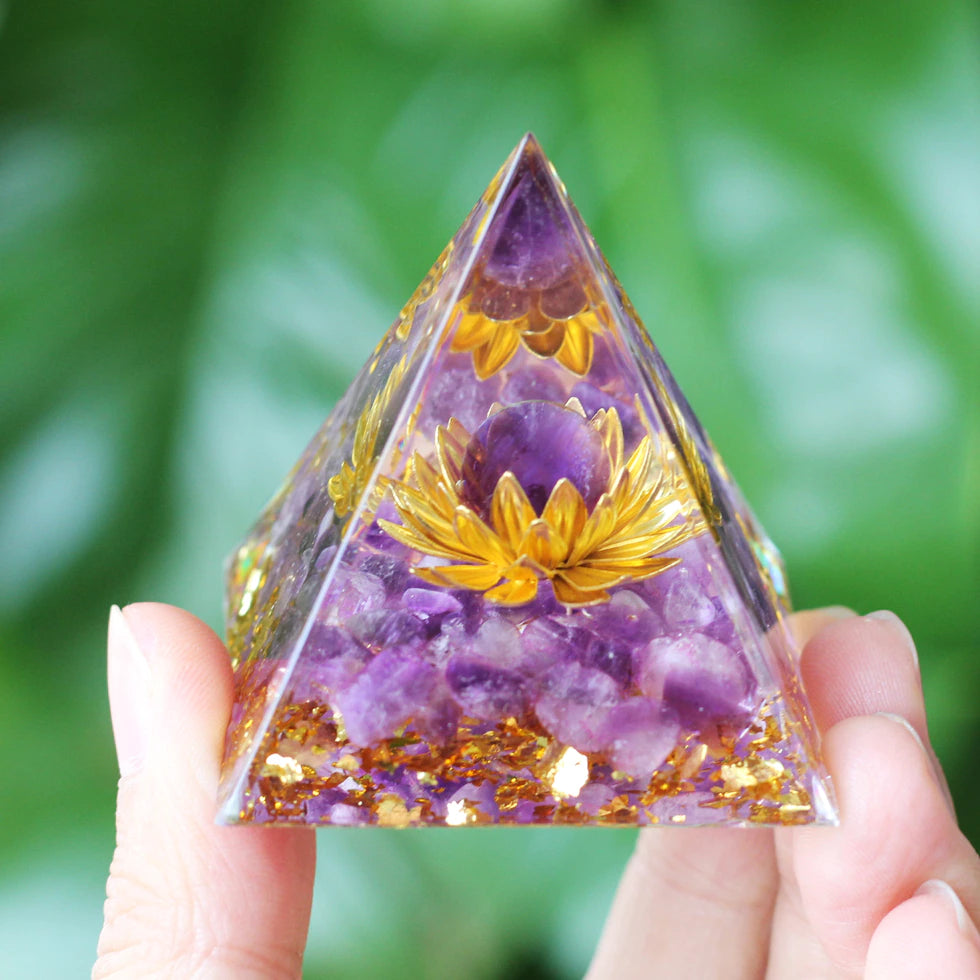 PyraPrism with Base Light