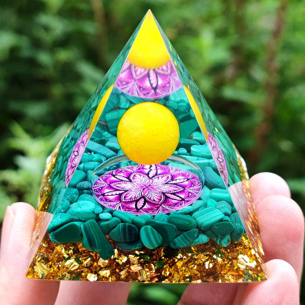 PyraPrism with Base Light