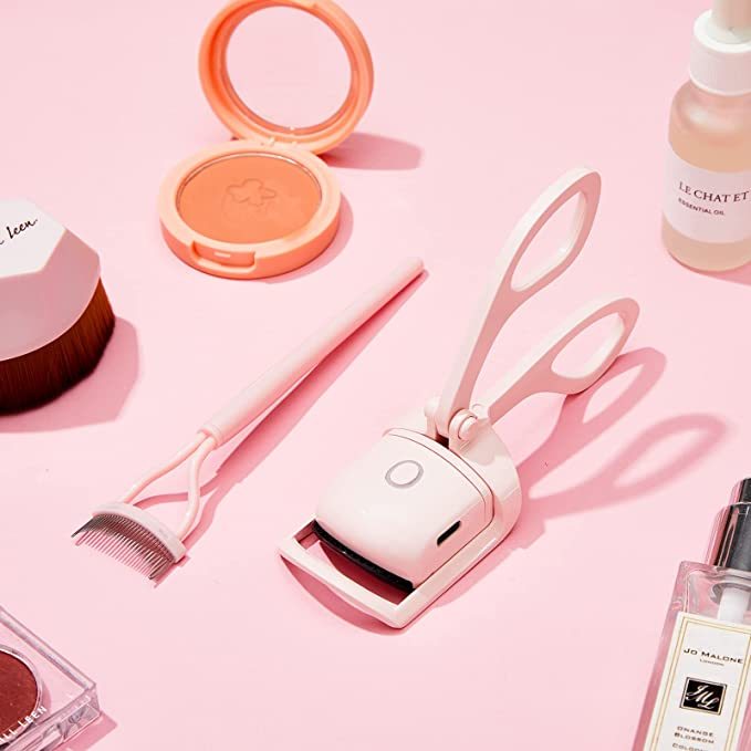 💖Unlock the Secret to Perfect Curls with Our Mini Heated Eyelash Curler!💖