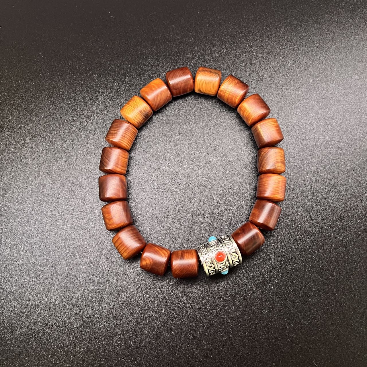 Wooden bracelet 8.5mm 