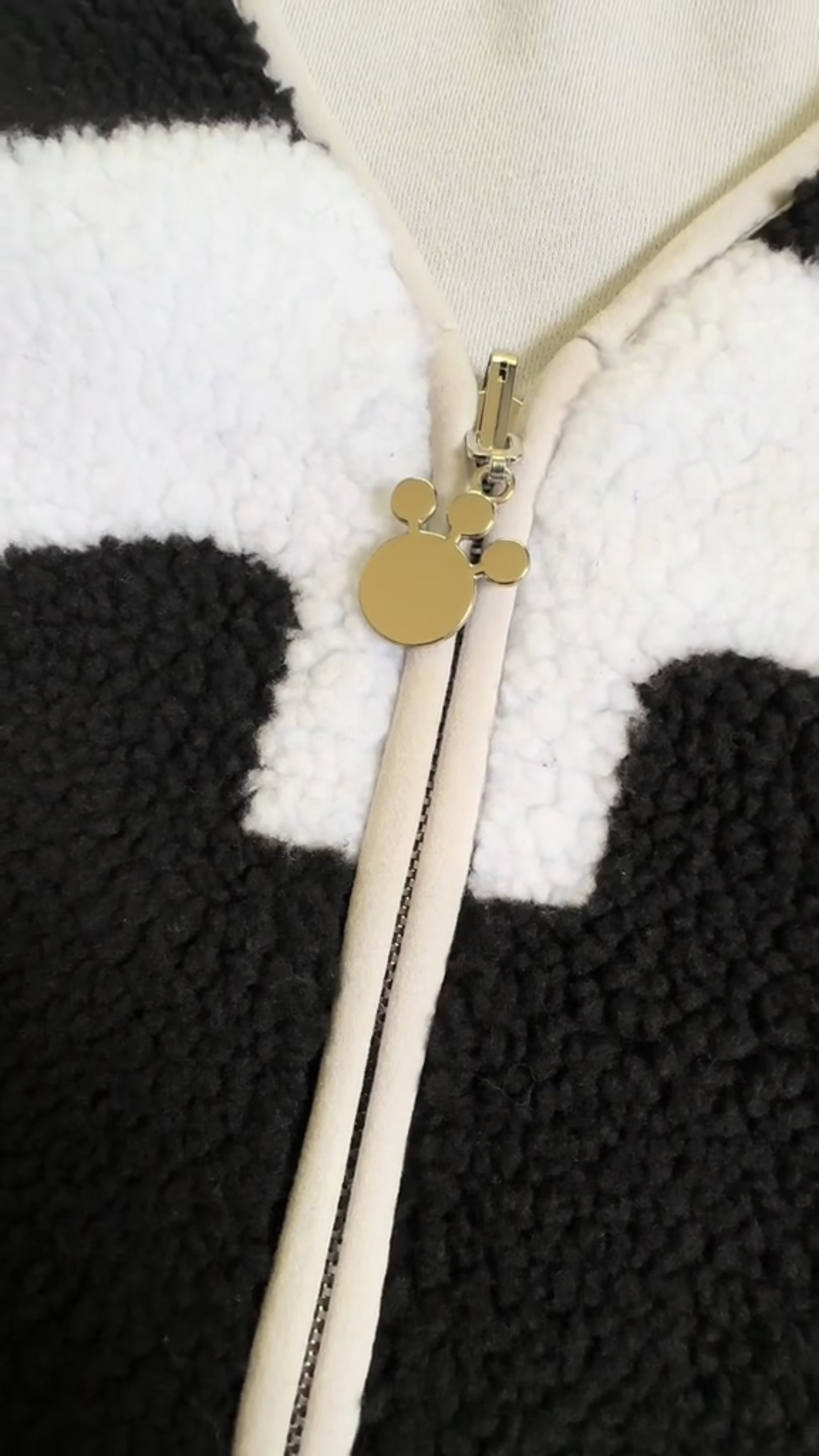 Kuma Reversible fleece Jacket - O.P-Ship on Feb 05th