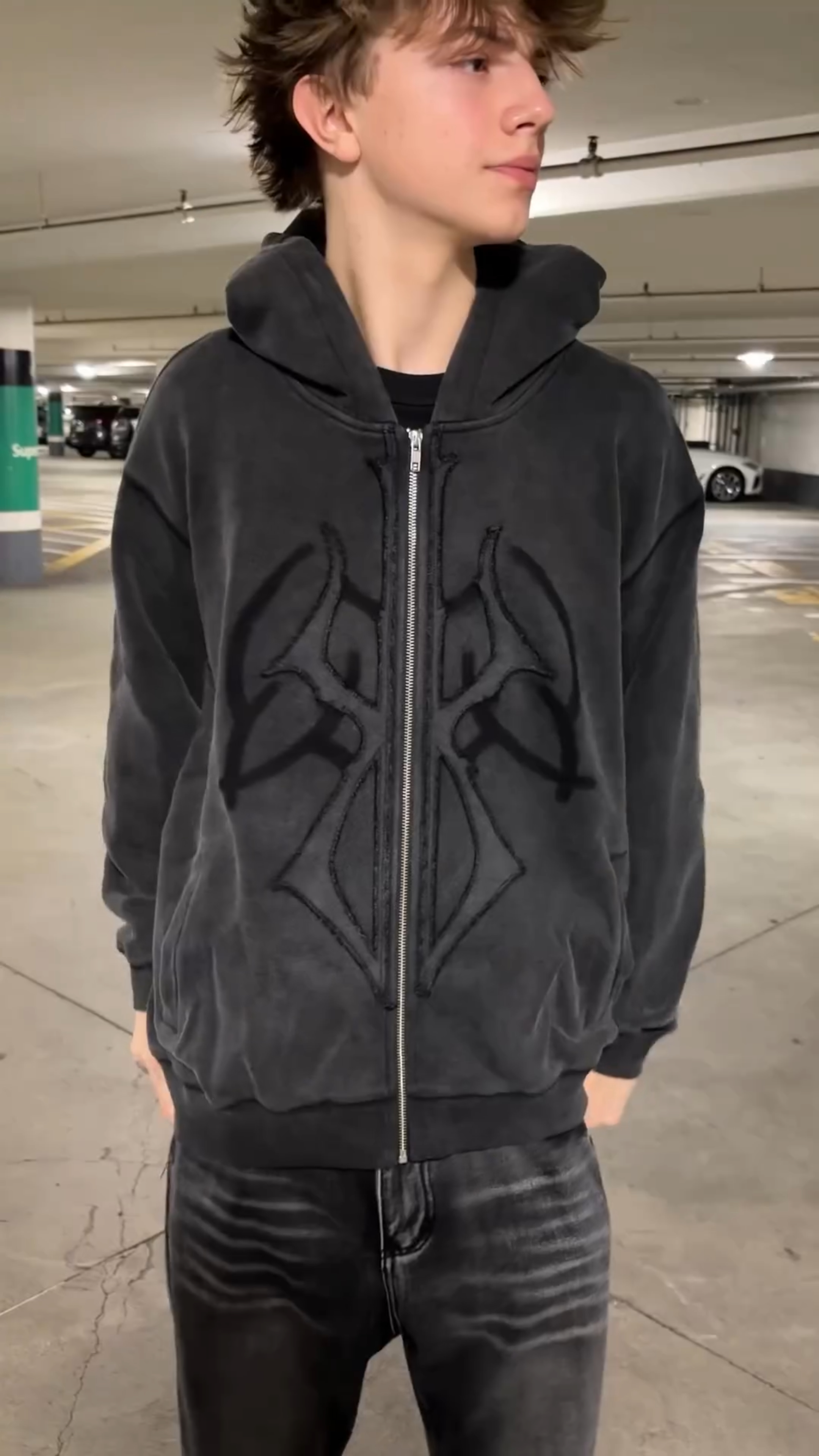 Brand of Sacrifice Zip up -B.K-Ship on Feb 05th