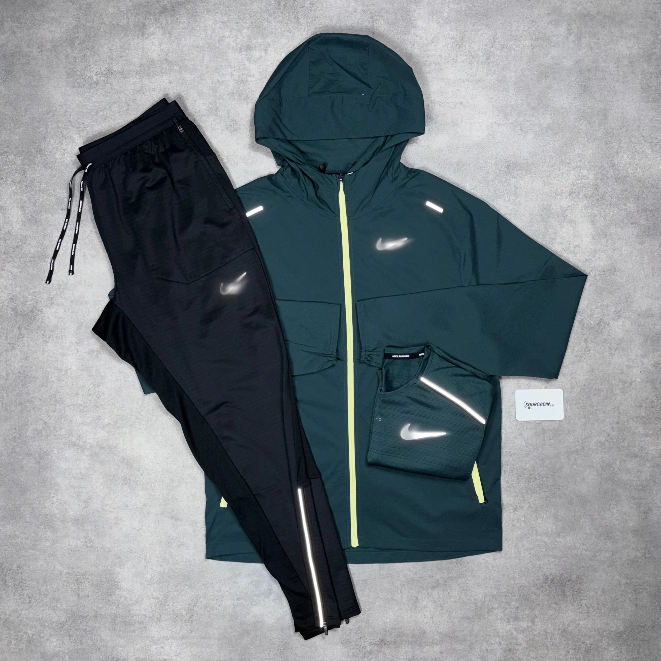 Nk Uv Windrunner Jacket 3-Piece 7” Challenger Short Set