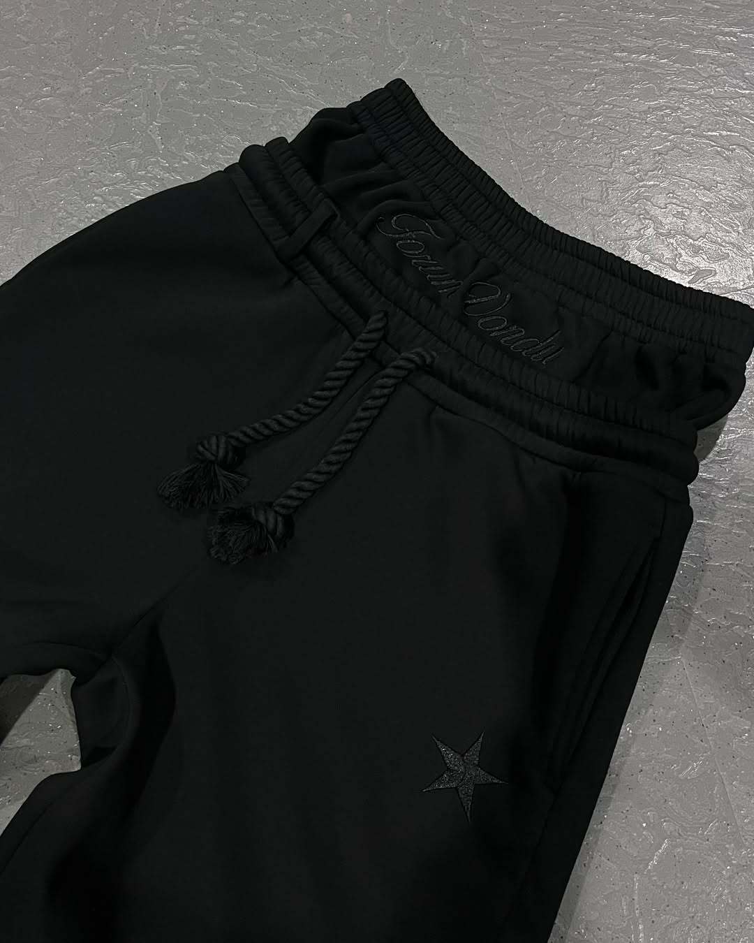 Double drawstring sweatpants