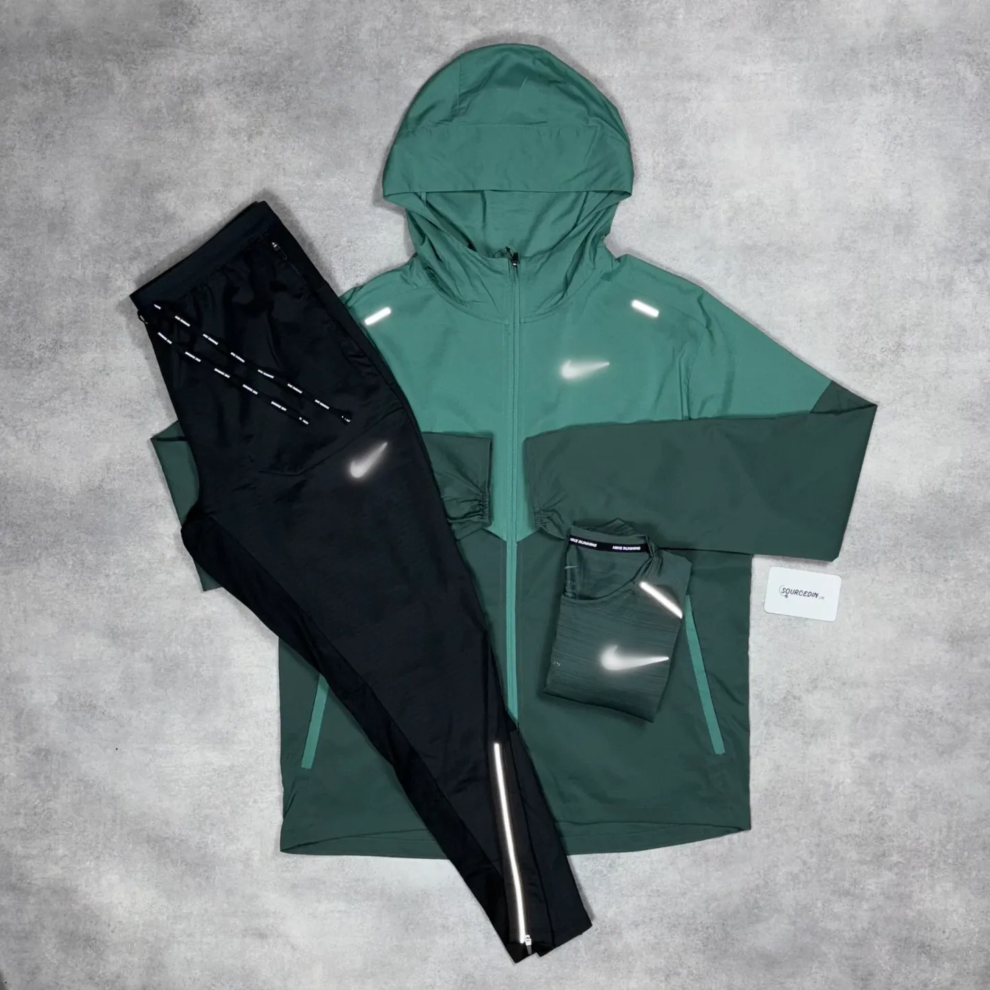 Nk Uv Windrunner Jacket 3-Piece 7” Challenger Short Set