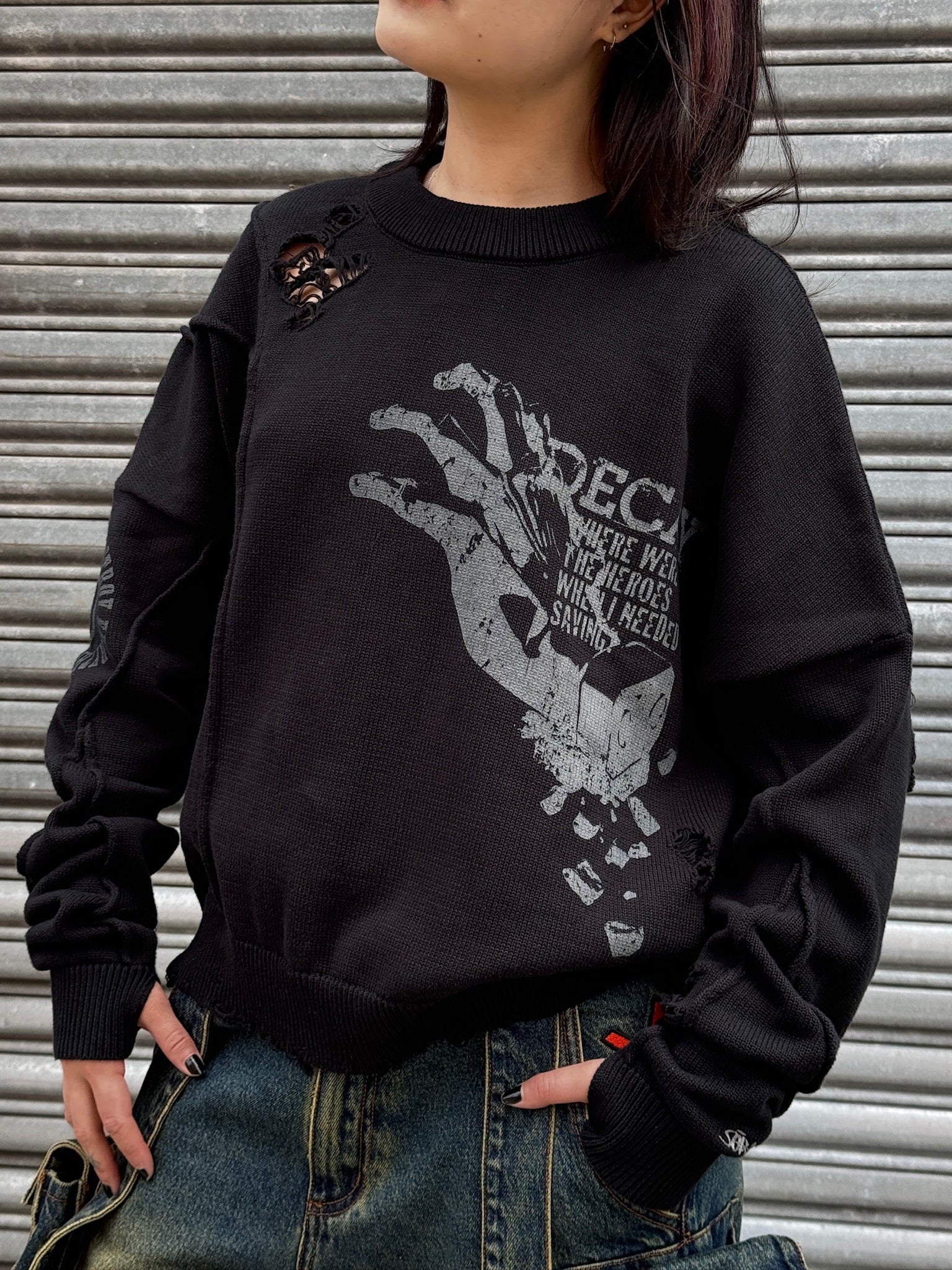 "DECAY" Knit