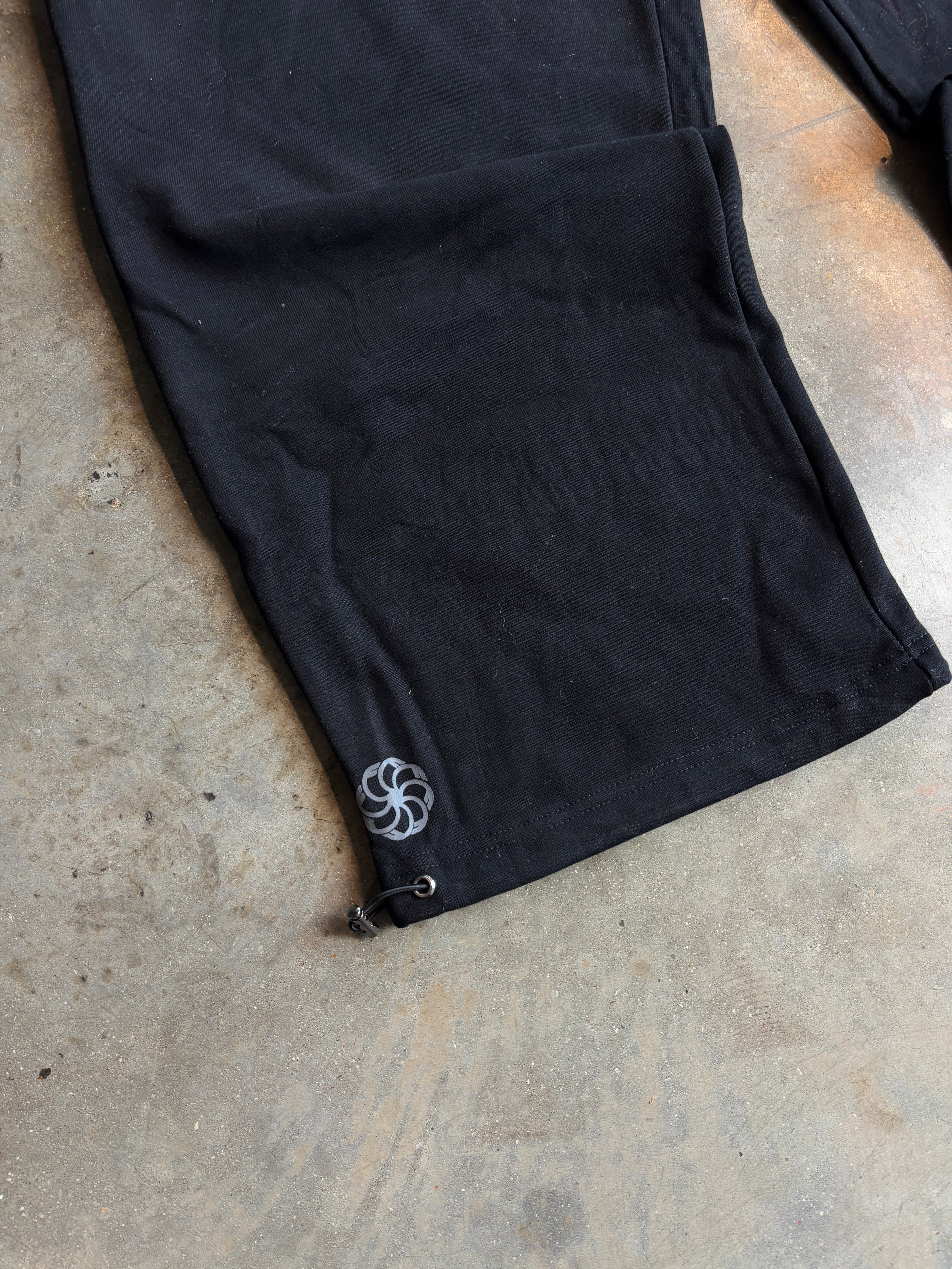 LFR Wide Leg Joggers in Noir