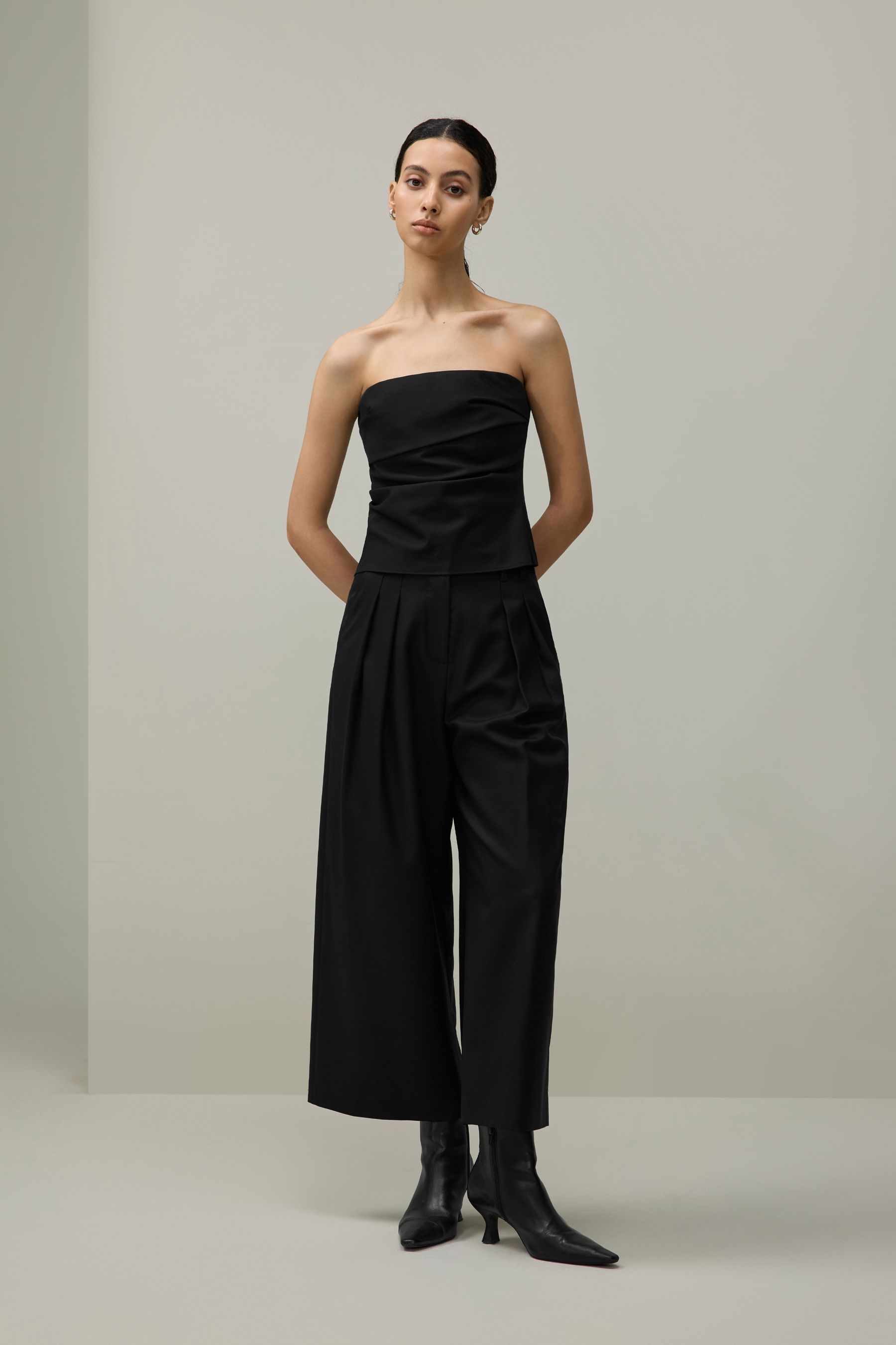 #color_黑色（面）&黑色（口袋）