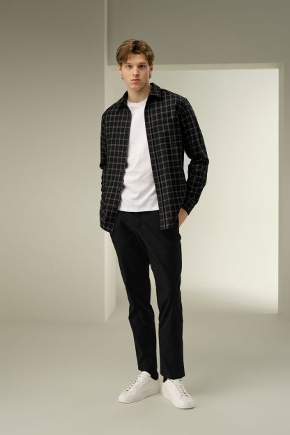 #color_黑底细白格