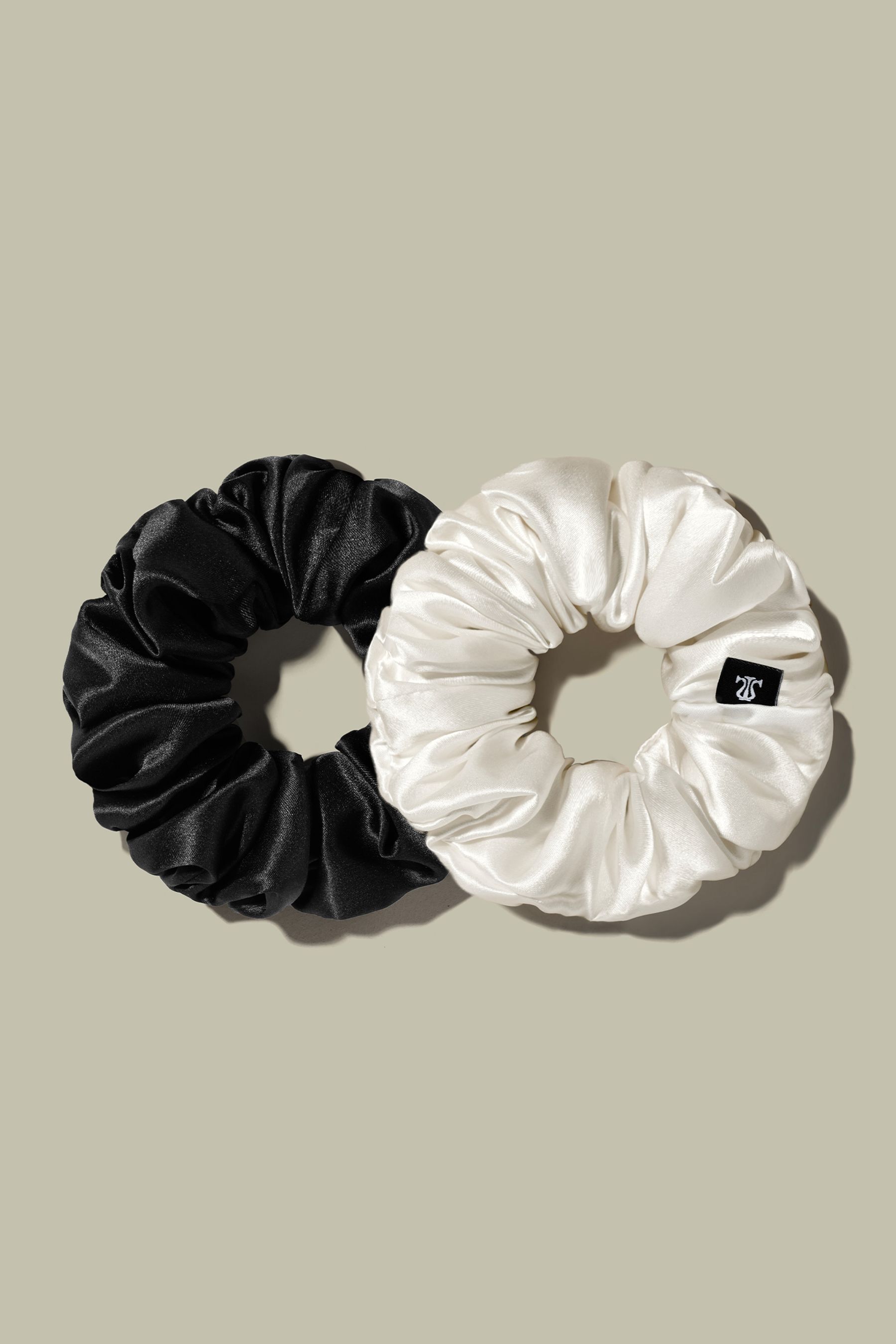 #color_象牙+黑色