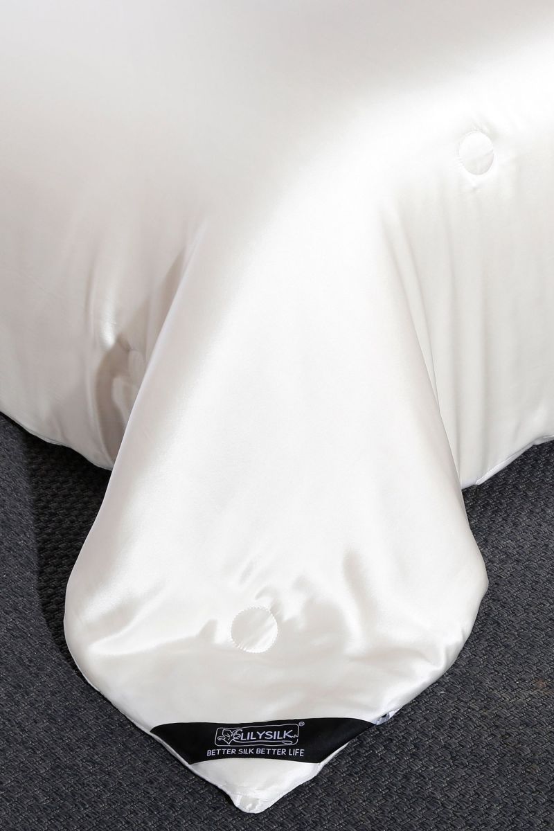 #color_Seide bedeckt