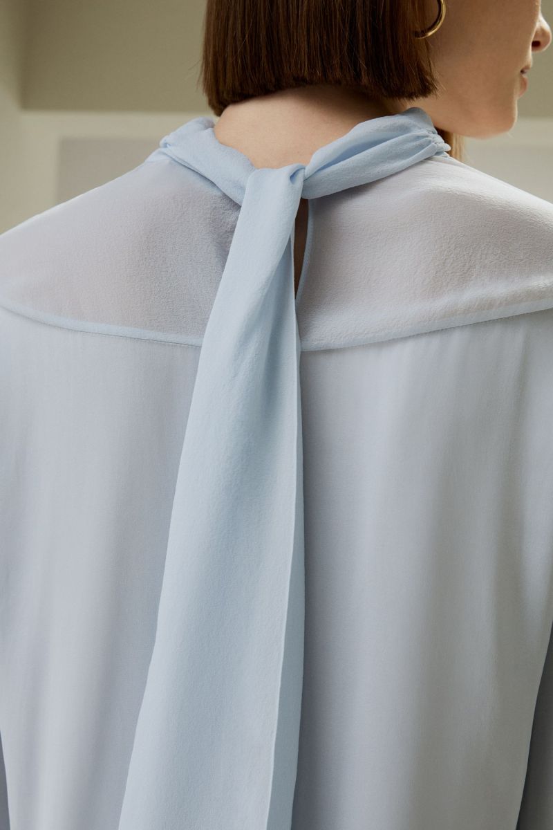 #color_Illusionsblau