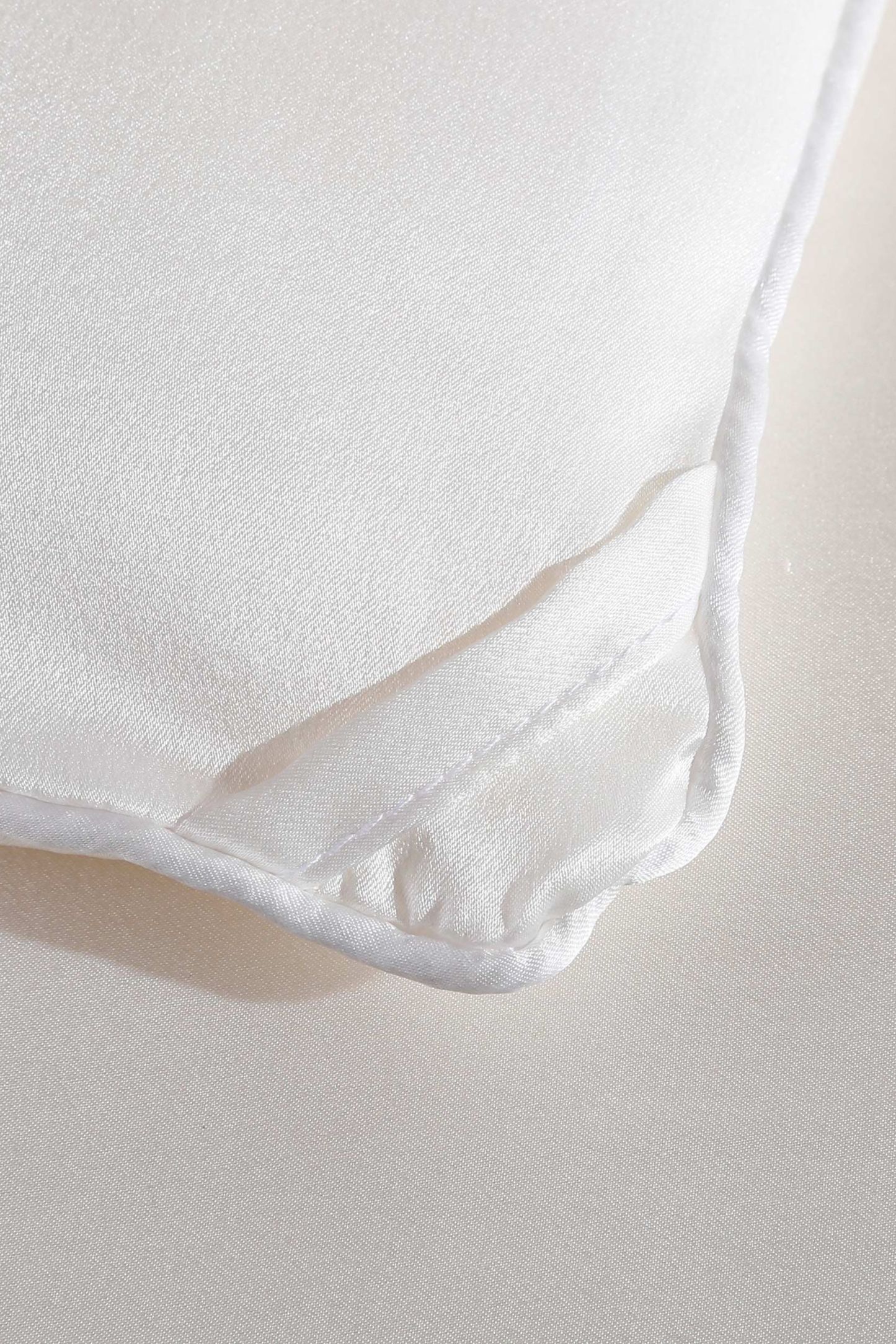 #color_Seide bedeckt