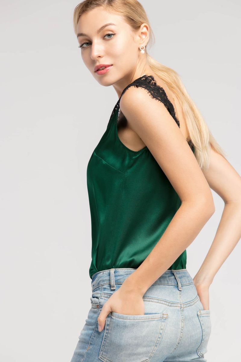 #color_Jade Grün