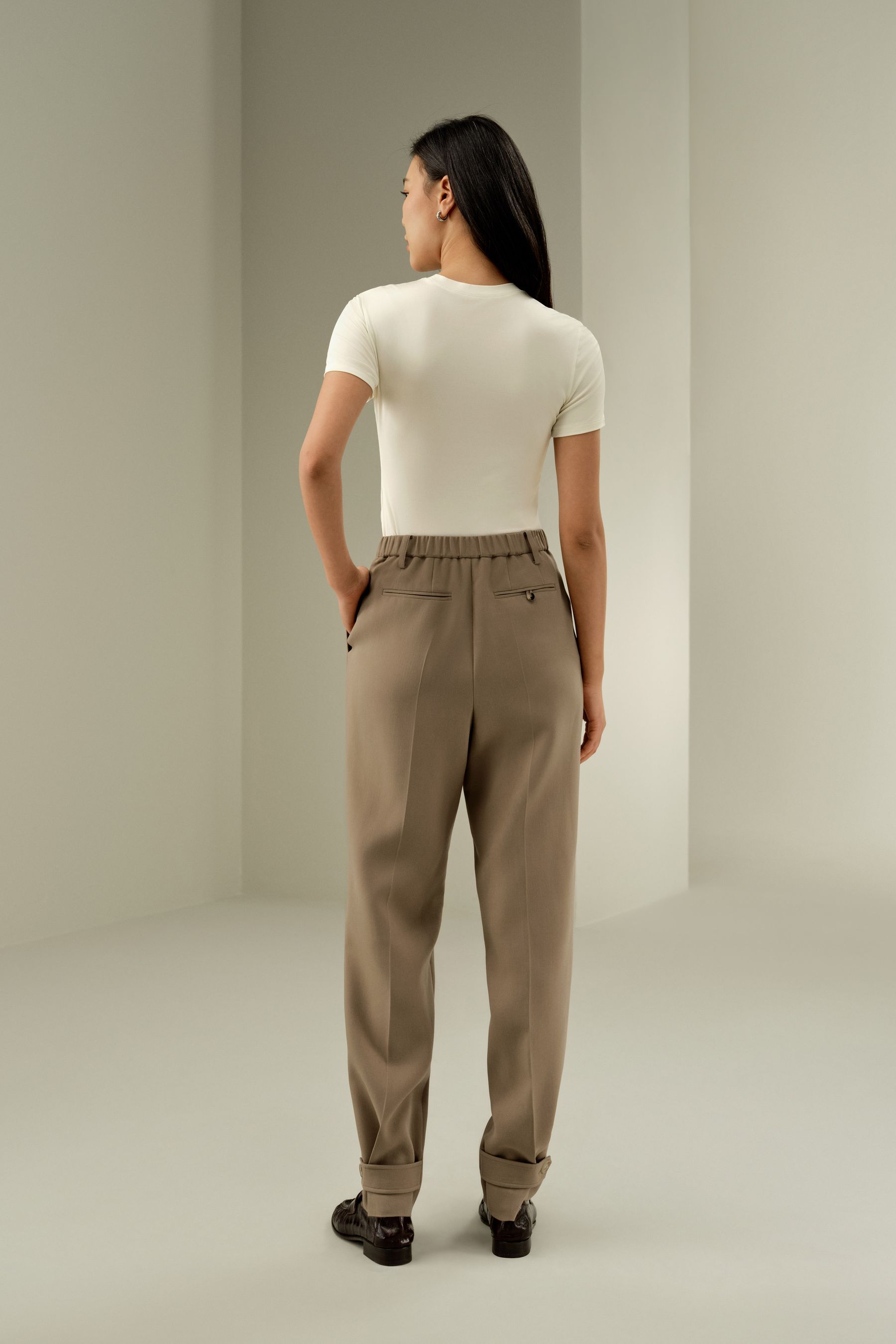 #color_Khaki