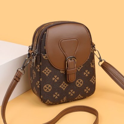 ✨A leather crossbody bag used by Hollywood actresses! ✨It has a built-in anti-theft wallet, glasses slot and keychain.