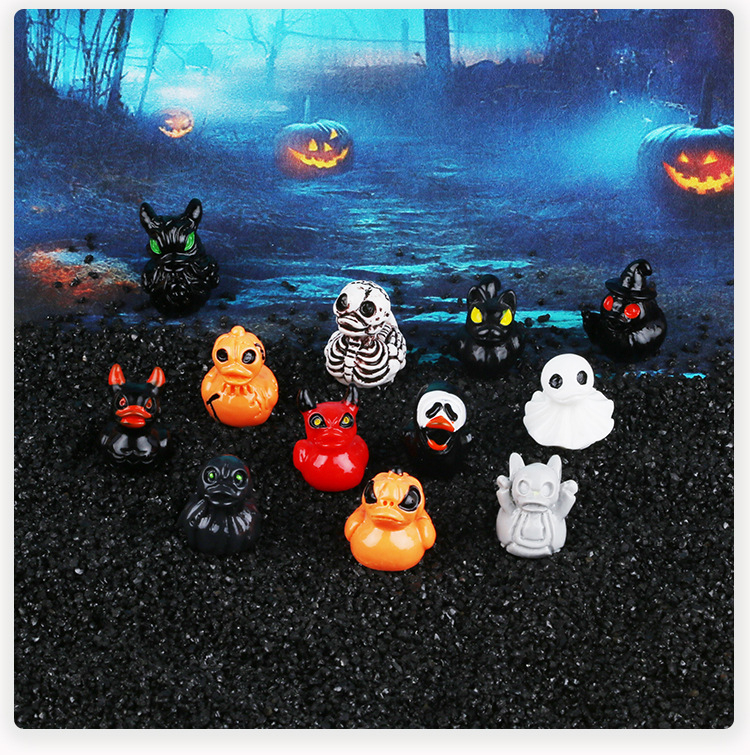 Mini Devil Ghost Skull Resin Ducks, Cute Spooky Desktop Decor, Creative Desktop Ornament, Mini Garden Ornament, Home Decor Ornament, Halloween Christmas Decoration, Party Gift, Decorative Piece, Decorative Ornaments