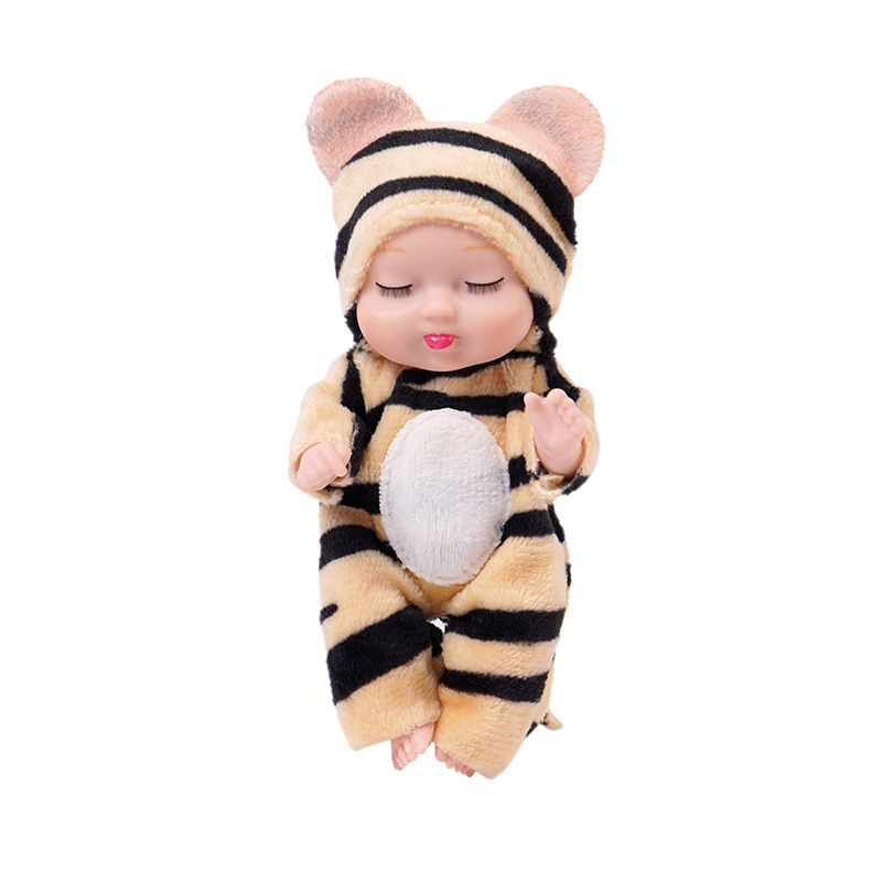 4.3-inch Fairy Princess Doll Set—a lifelike newborn-style doll; an exquisite, stylish toy perfect for playtime and role-playing.