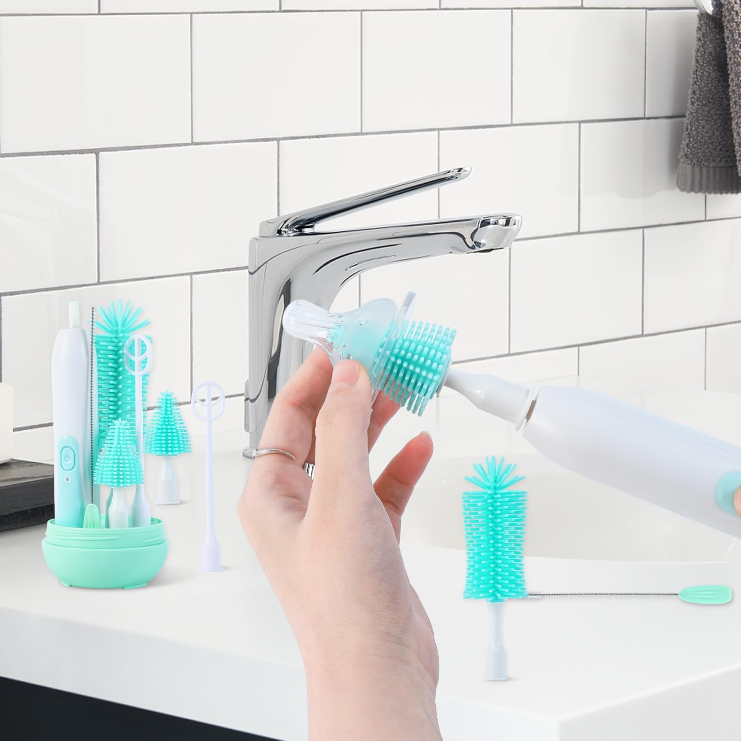 Electric Bottle Cleaning Brush, Baby Bottle Brush Cleaner, Water Bottle Cleaning Kit, Nipple Brush,Straw Cleaner Brush, 360° Rotation, Silicone Material, Waterproof,6 Packs Set for Newborns Electric Bottle Cleaning Brush, Baby Bottle Brush Cleaner, Water Bottle Cleaning Kit, Nipple Brush,Straw Cleaner Brush, 360° Rotation, Silicone Material, Waterproof,6 Packs Set for Newborns