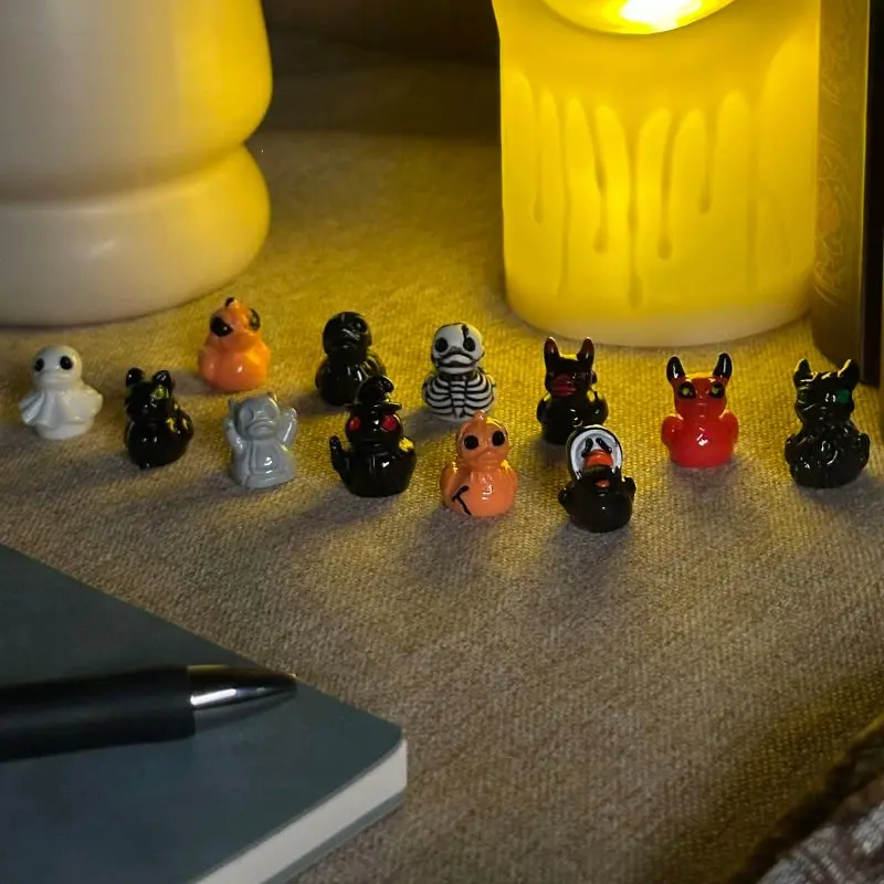 Mini Devil Ghost Skull Resin Ducks, Cute Spooky Desktop Decor, Creative Desktop Ornament, Mini Garden Ornament, Home Decor Ornament, Halloween Christmas Decoration, Party Gift, Decorative Piece, Decorative Ornaments