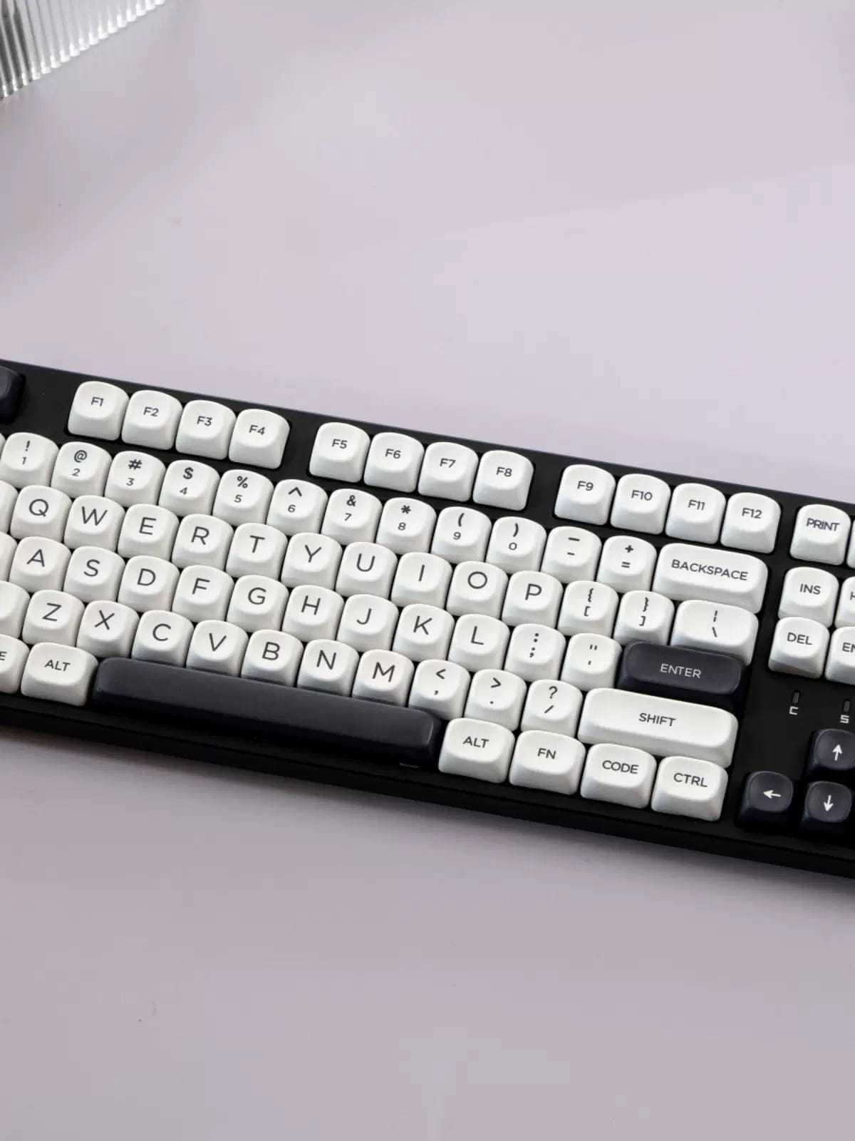 KeycapGuru Black & White MOA Keycap Set - PBT, 126 Keys