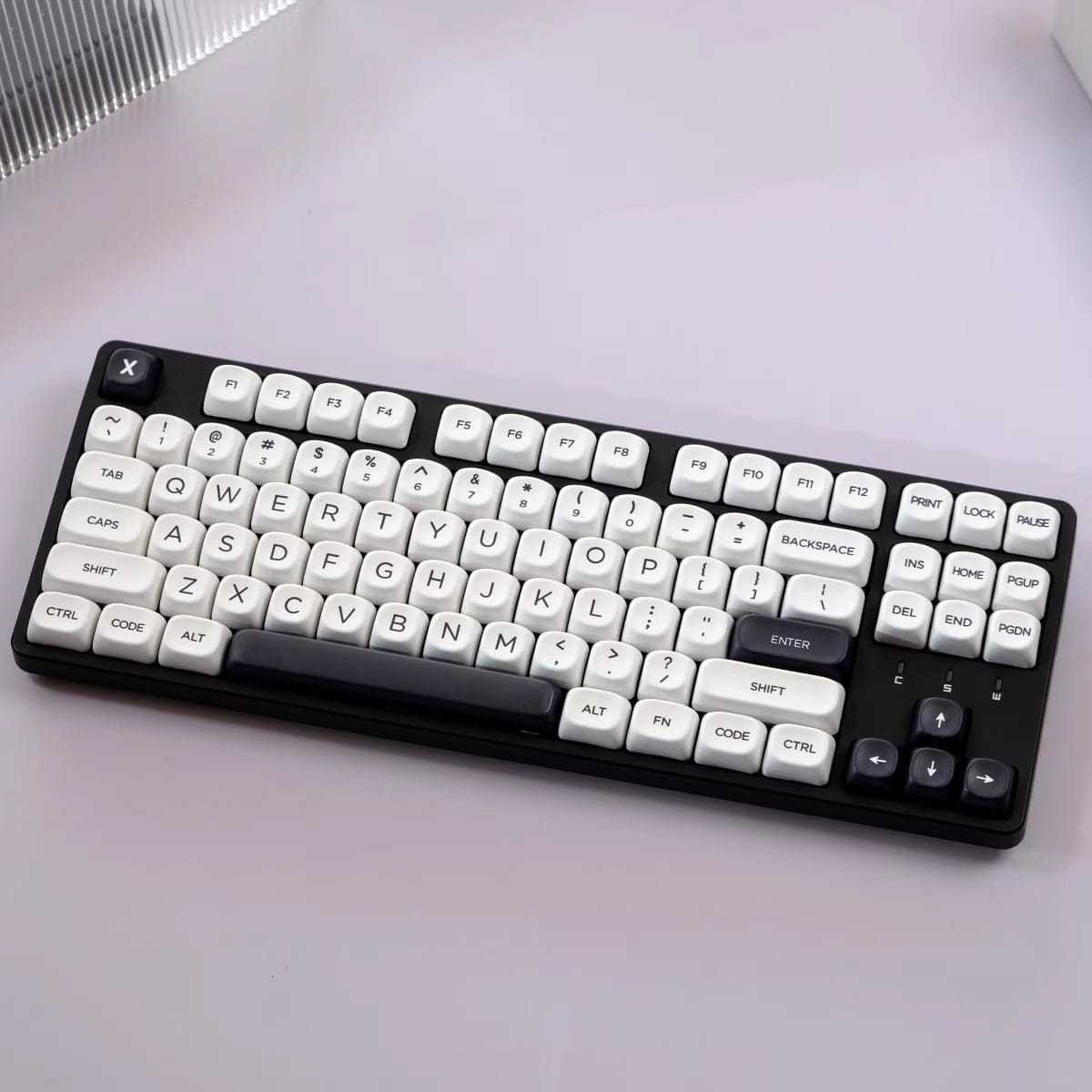 KeycapGuru Black & White MOA Keycap Set - PBT, 126 Keys