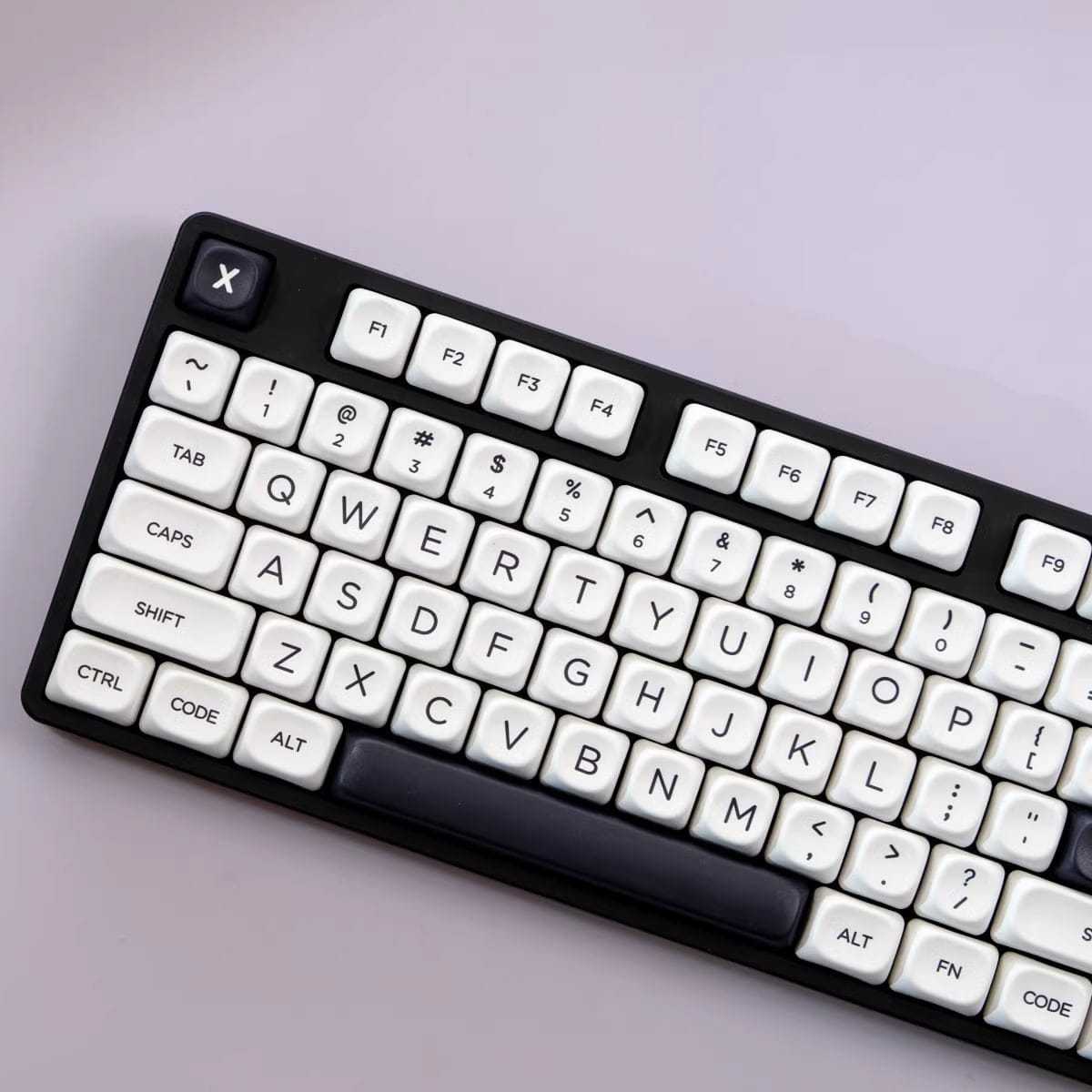 KeycapGuru Black & White MOA Keycap Set - PBT, 126 Keys