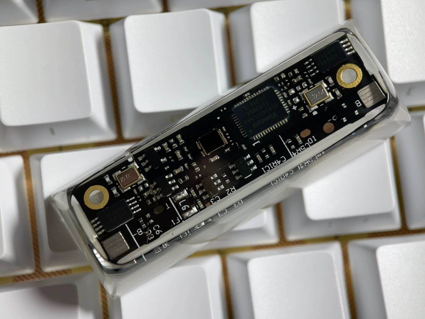 KeycapGuru Circuit Board Translucent Resin Artisan Keycap - Black, OEM R1, 2.75U