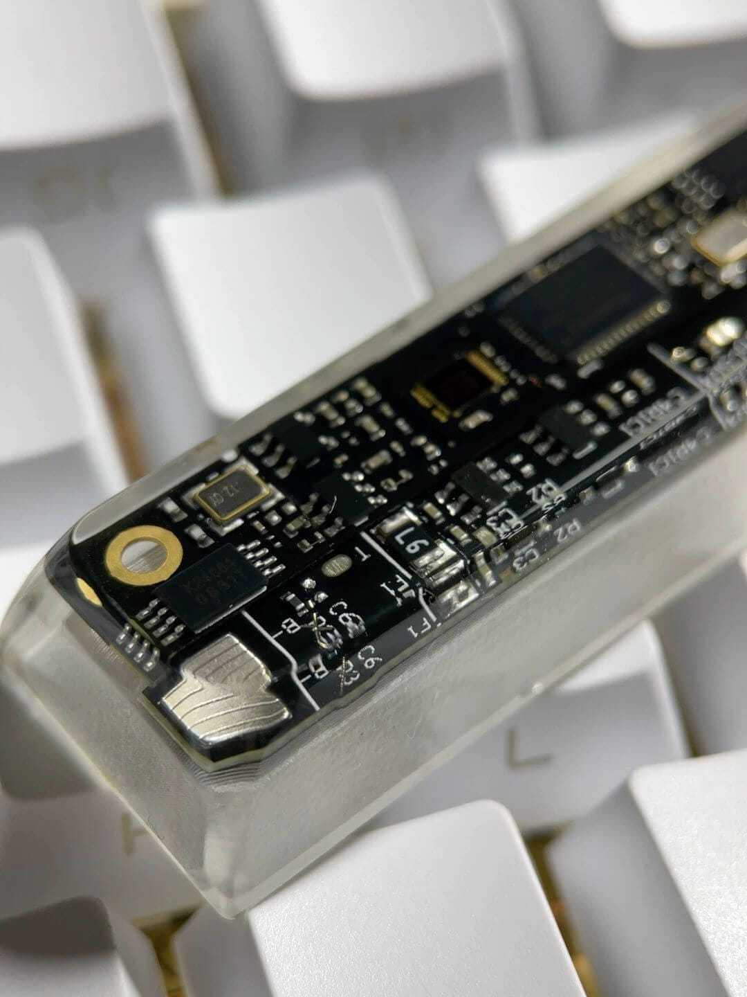 KeycapGuru Circuit Board Translucent Resin Artisan Keycap - Black, OEM R1, 2.75U
