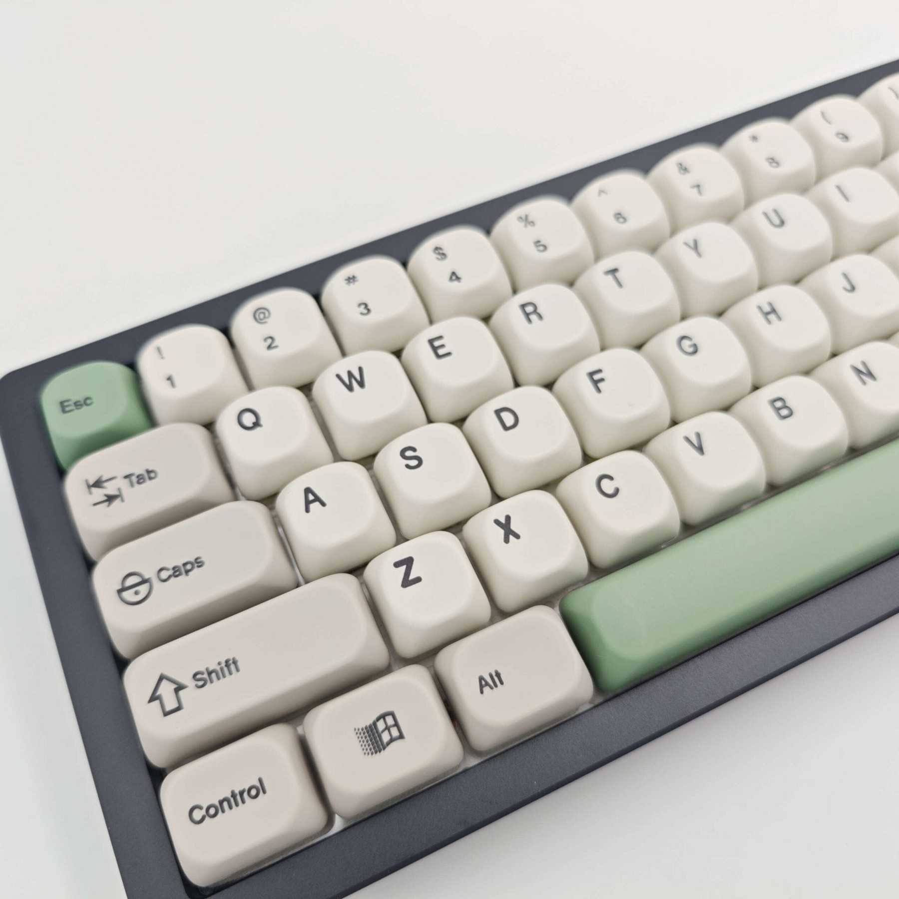 KeycapGuru Nostalgia MOA Keycap Set - PBT, 139 Keys