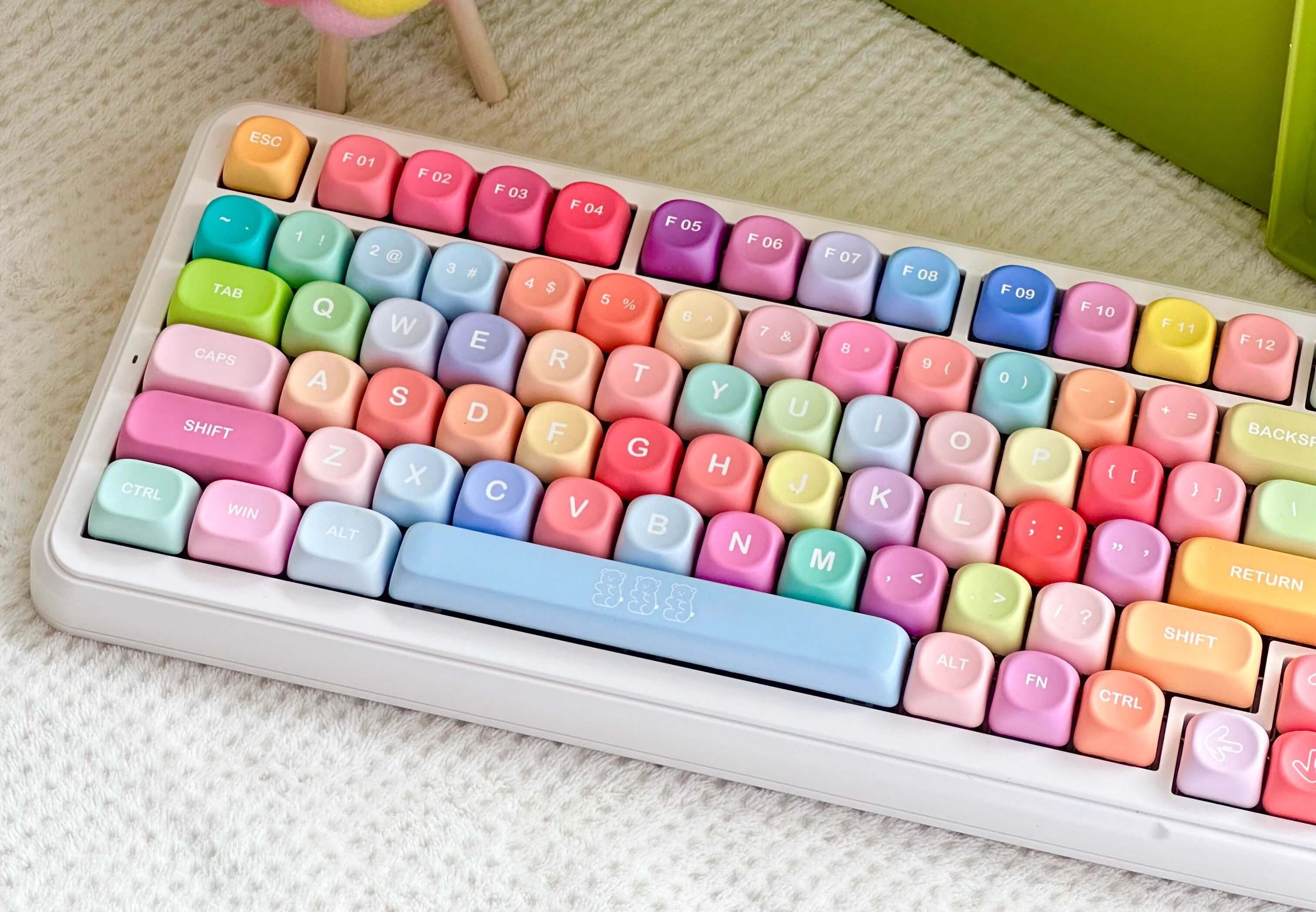 KeycapGuru Rainbow Candy MOA Keycap Set - PBT, 133 Keys