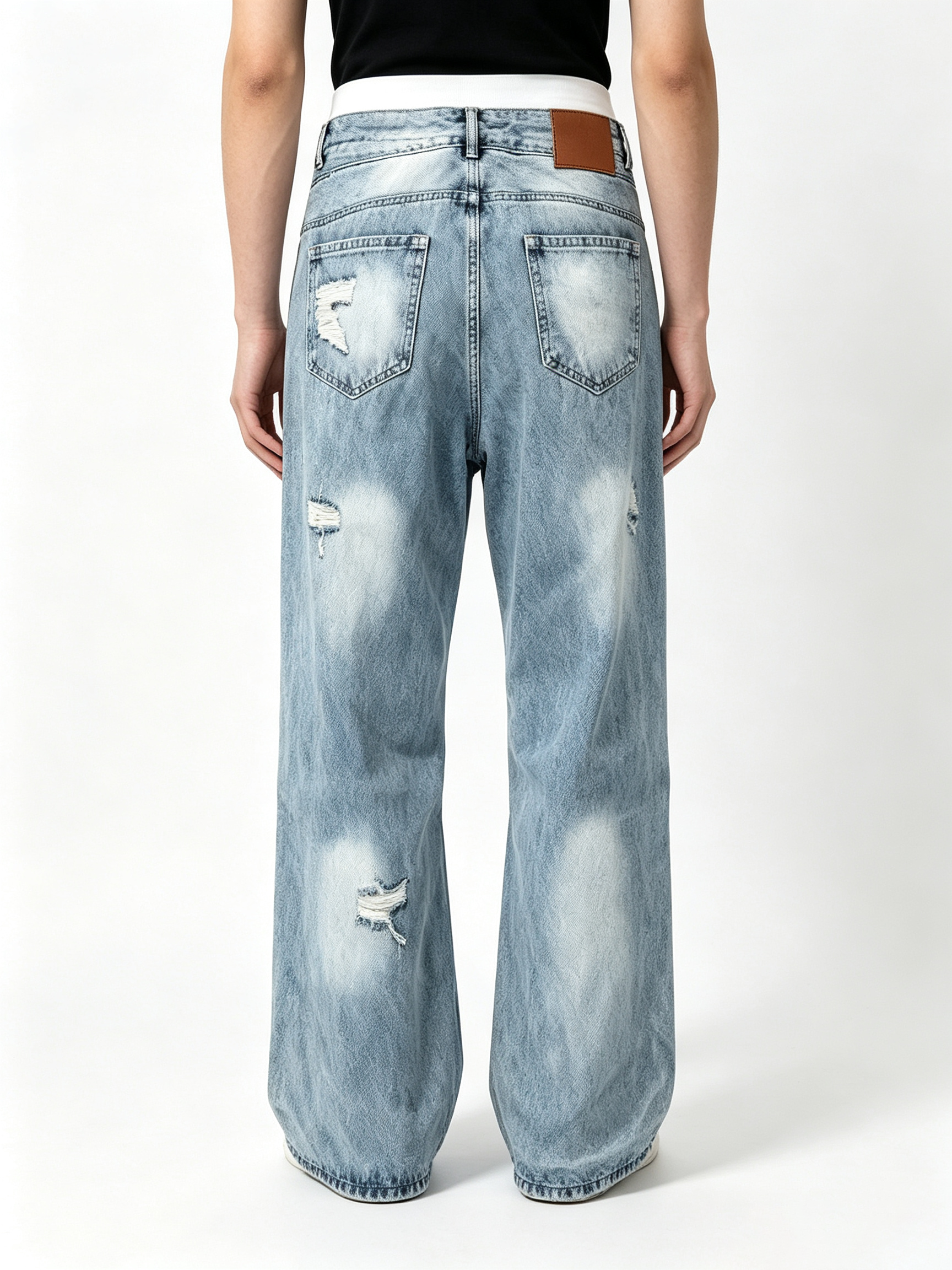 Distressed Washed Jeans