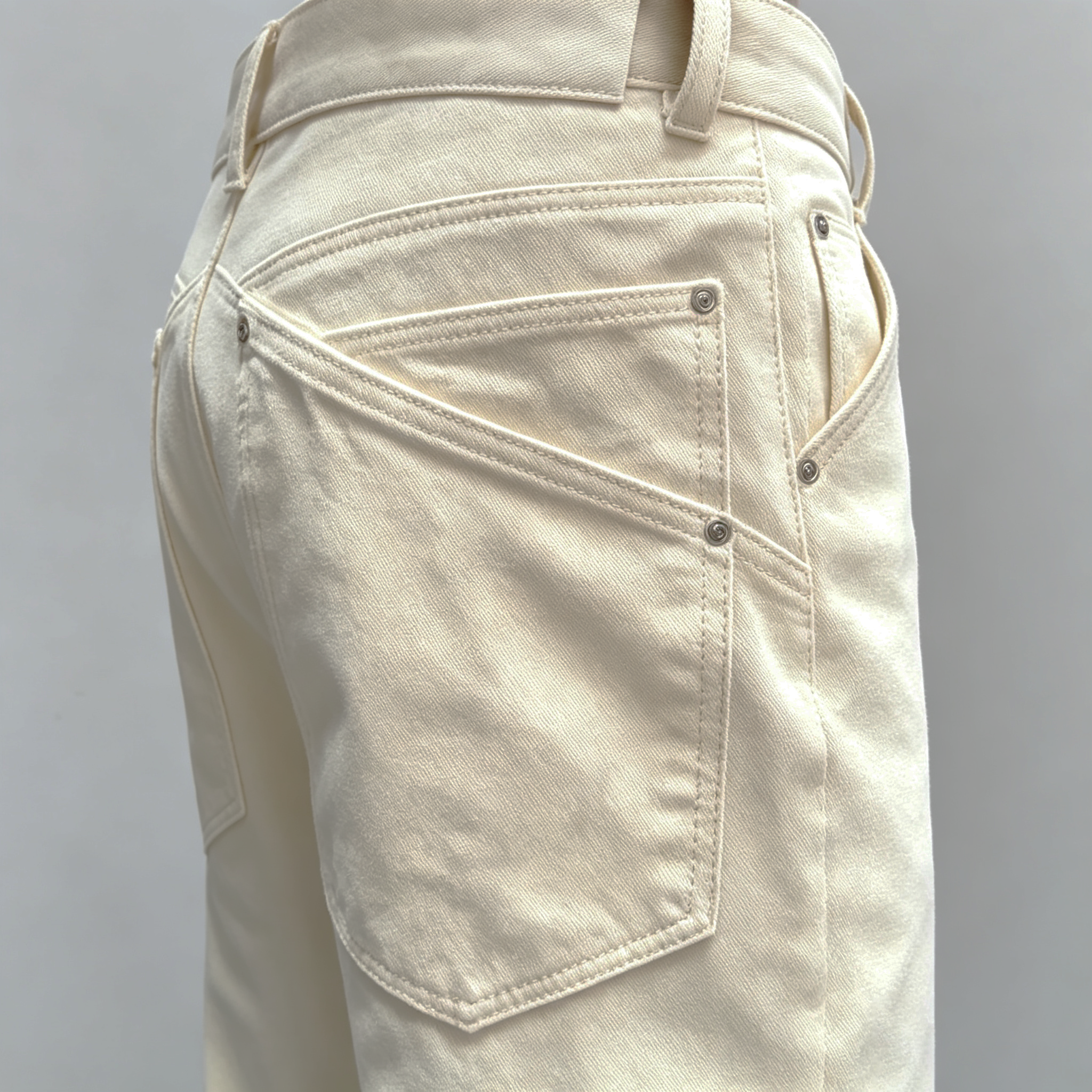 Men Off White Diagonal Pocket Canvas Wide Leg Pants