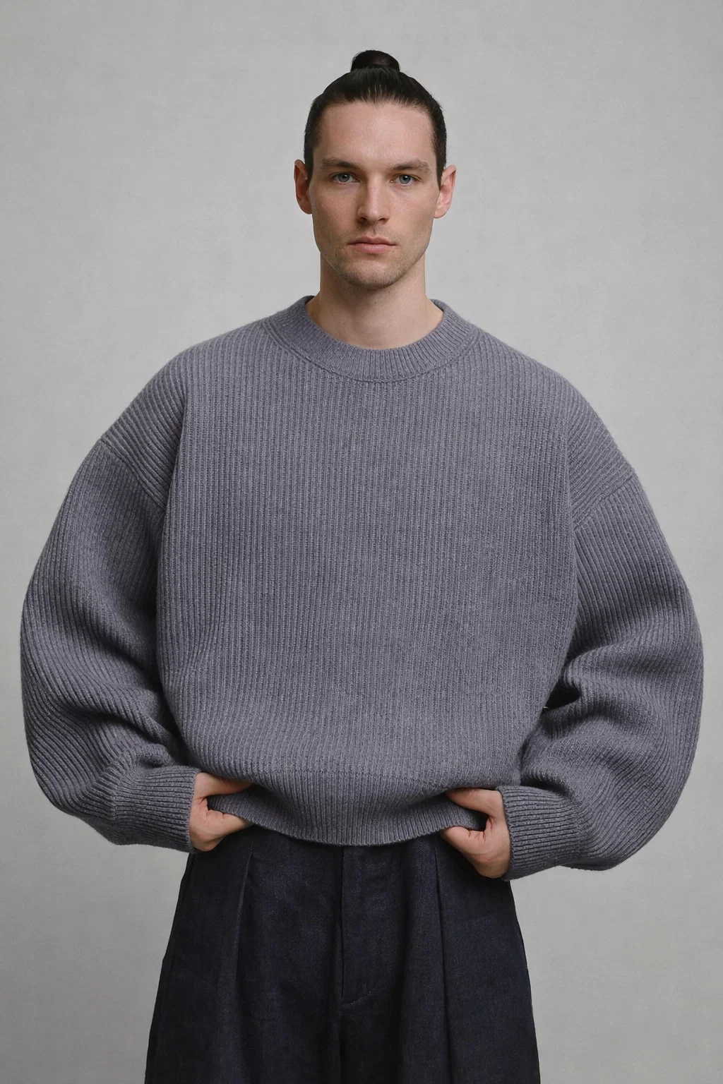 HEAVY RIBBED RELAXED KNIT SWEATER