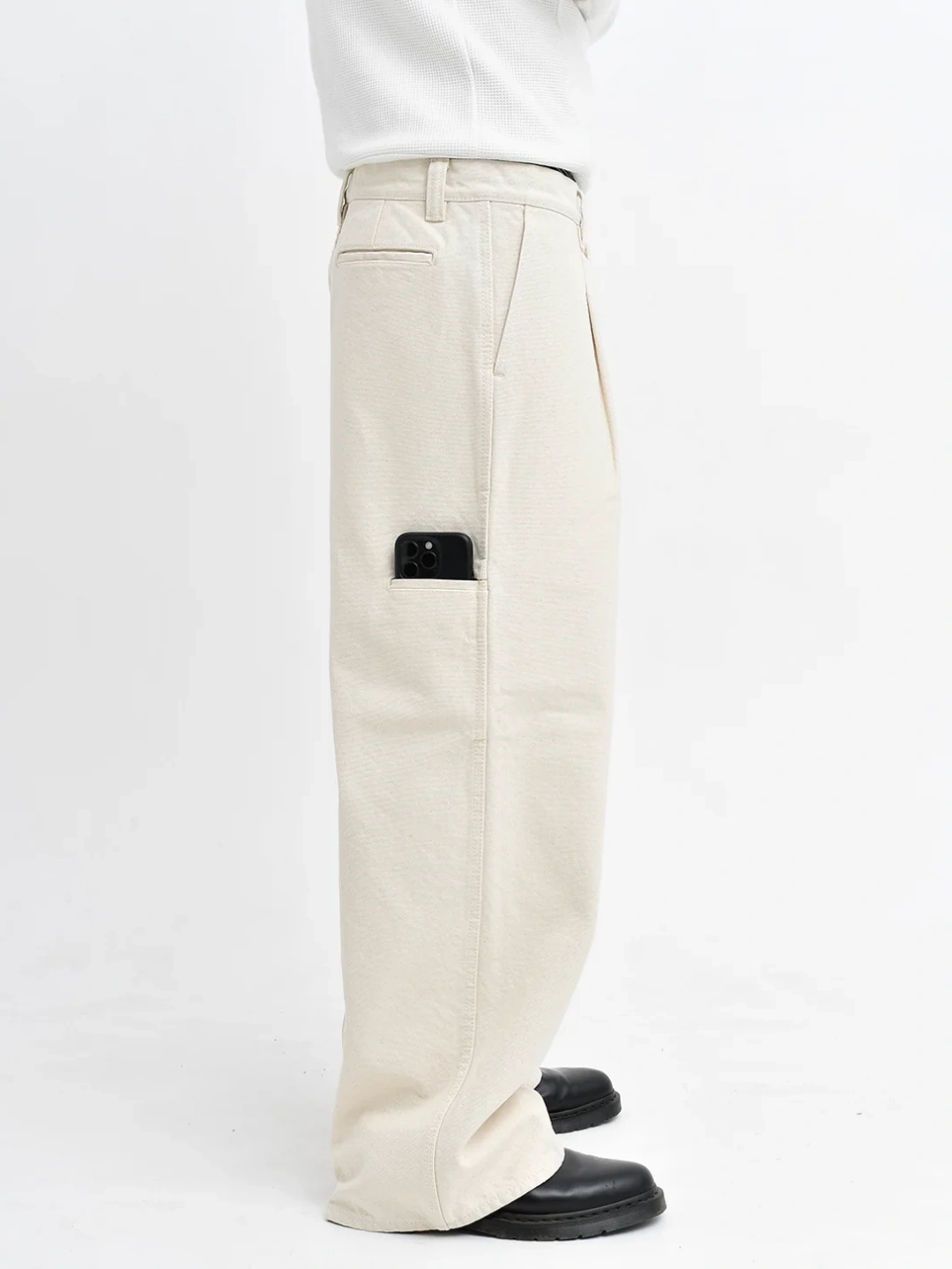 OKAYAMA PLEATED WIDE-LEG PANTS